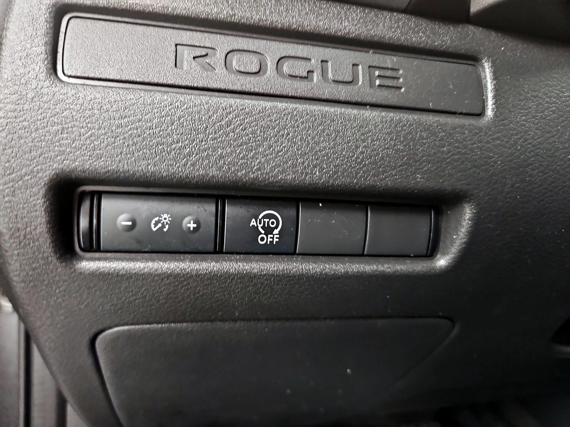 Thumbnail: 2023 Nissan Rogue - 13