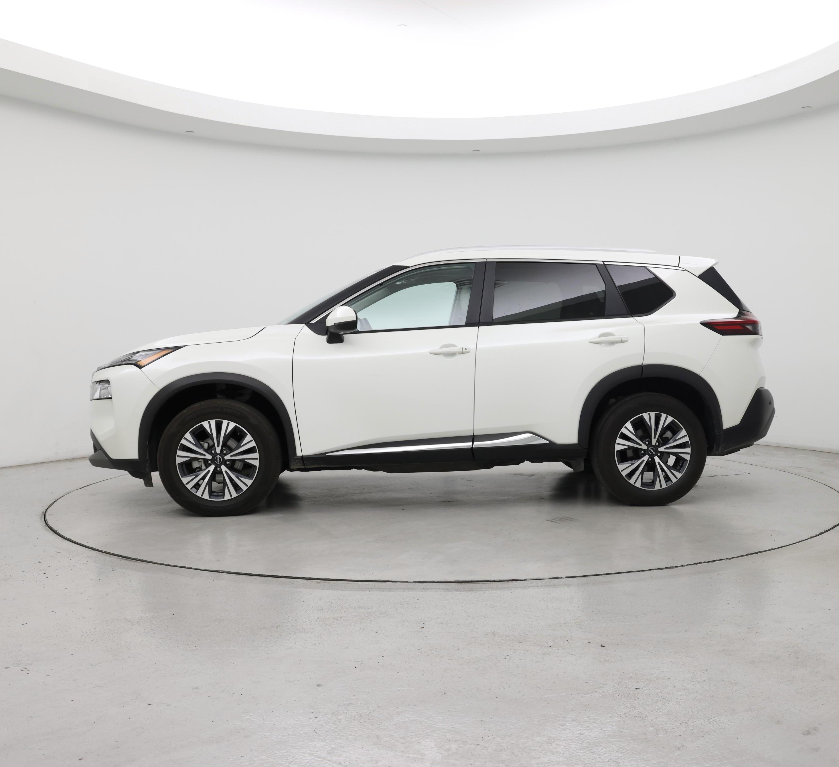 Thumbnail: 2022 Nissan Rogue - 3