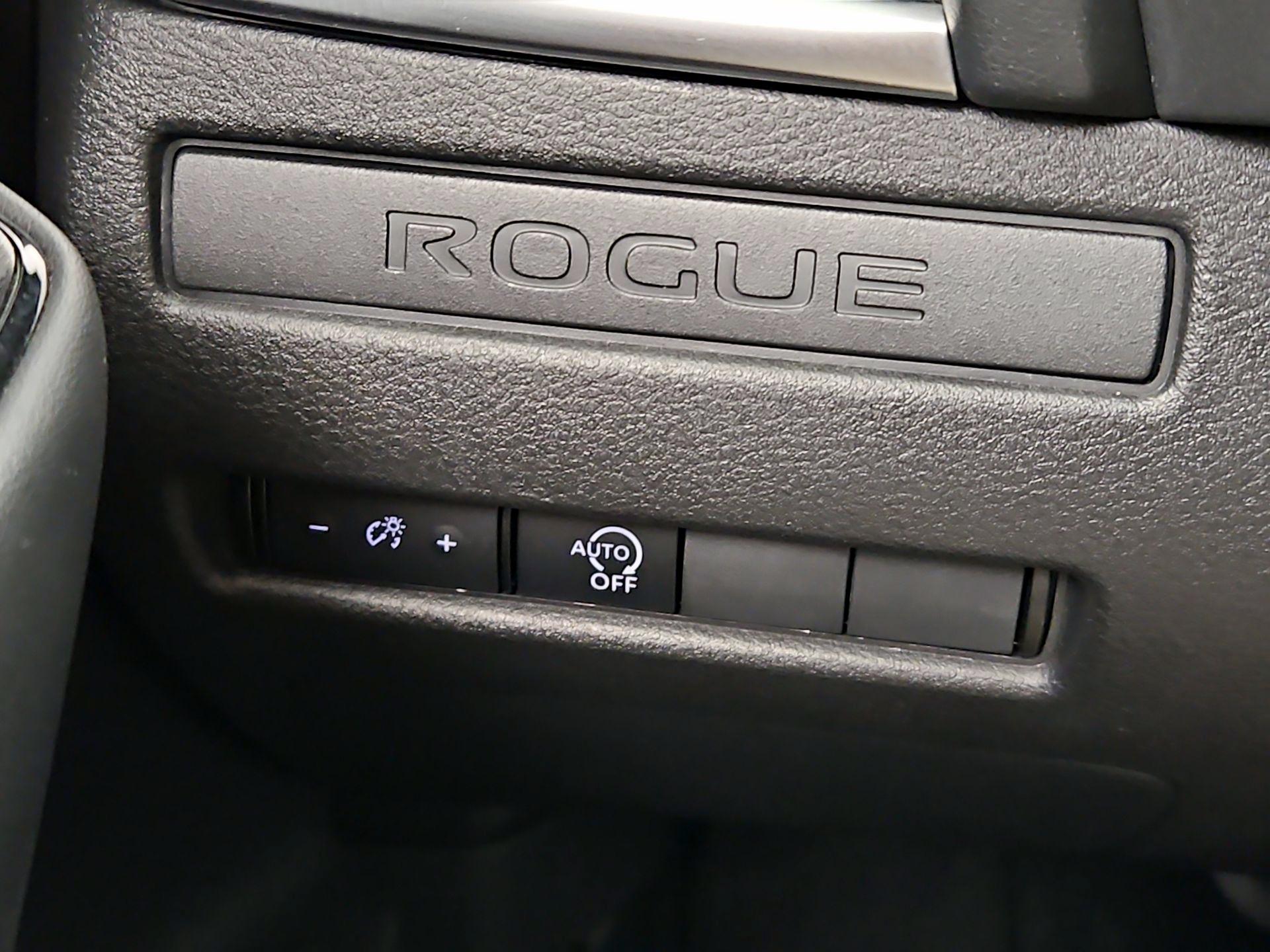 Thumbnail: 2023 Nissan Rogue - 13