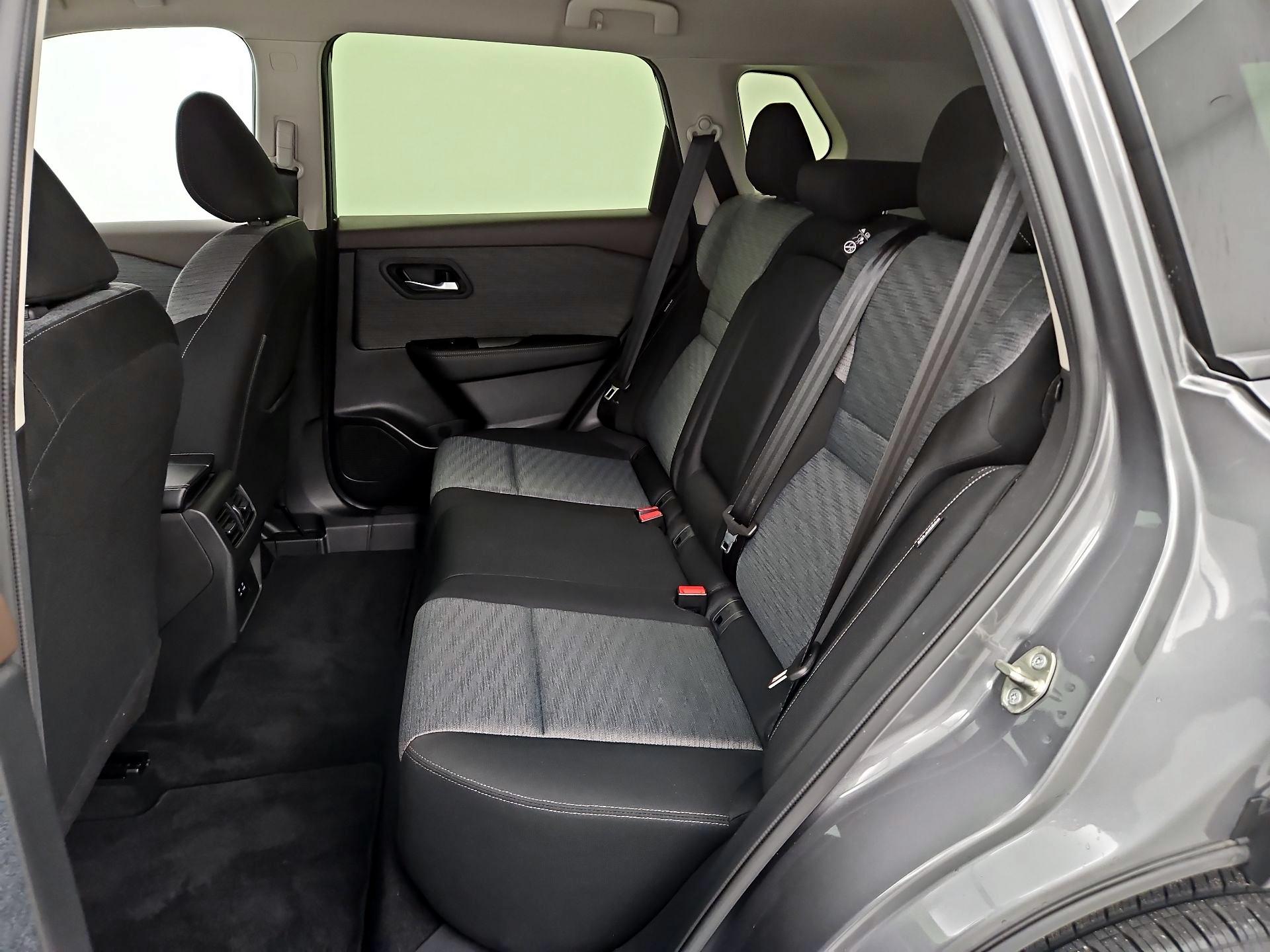 Thumbnail: 2023 Nissan Rogue - 19