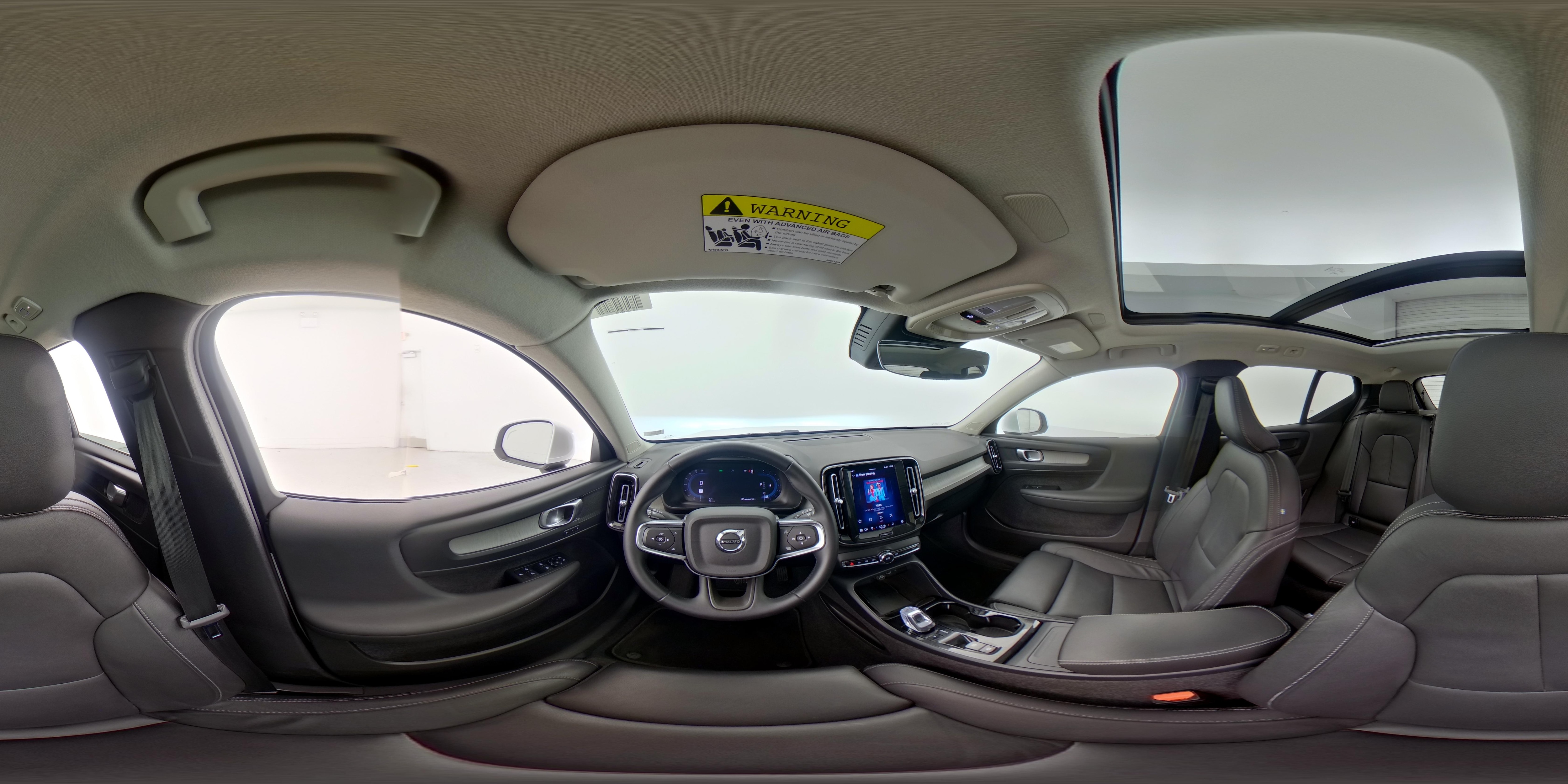 2025 Volvo XC40 Plus - Photo 29