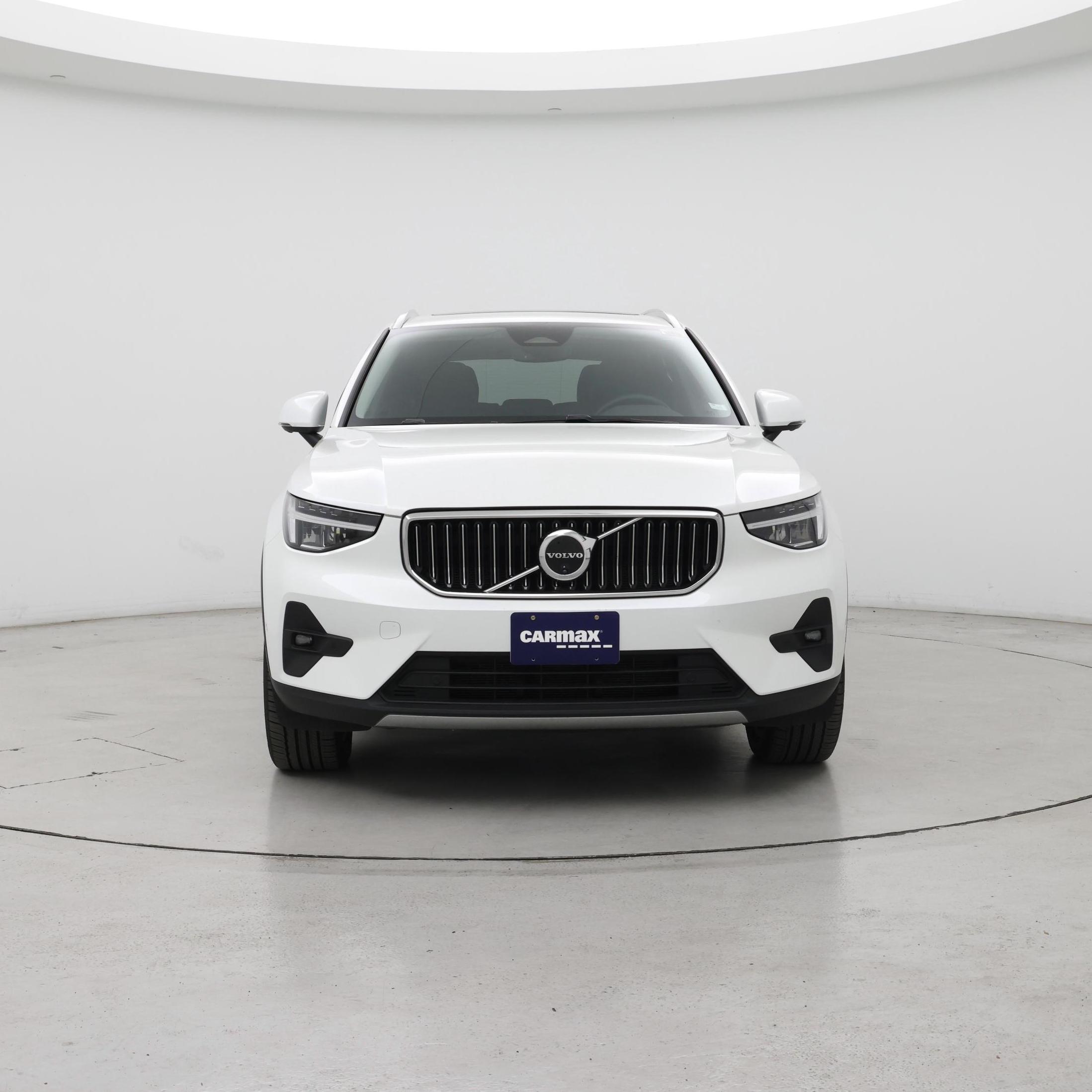 Thumbnail: 2025 Volvo XC40 - 5