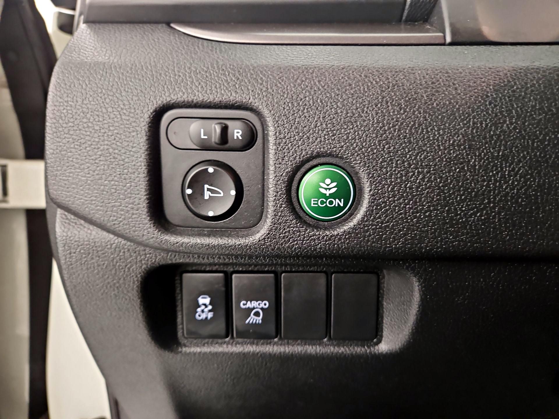 Thumbnail: 2017 Honda Ridgeline - 13