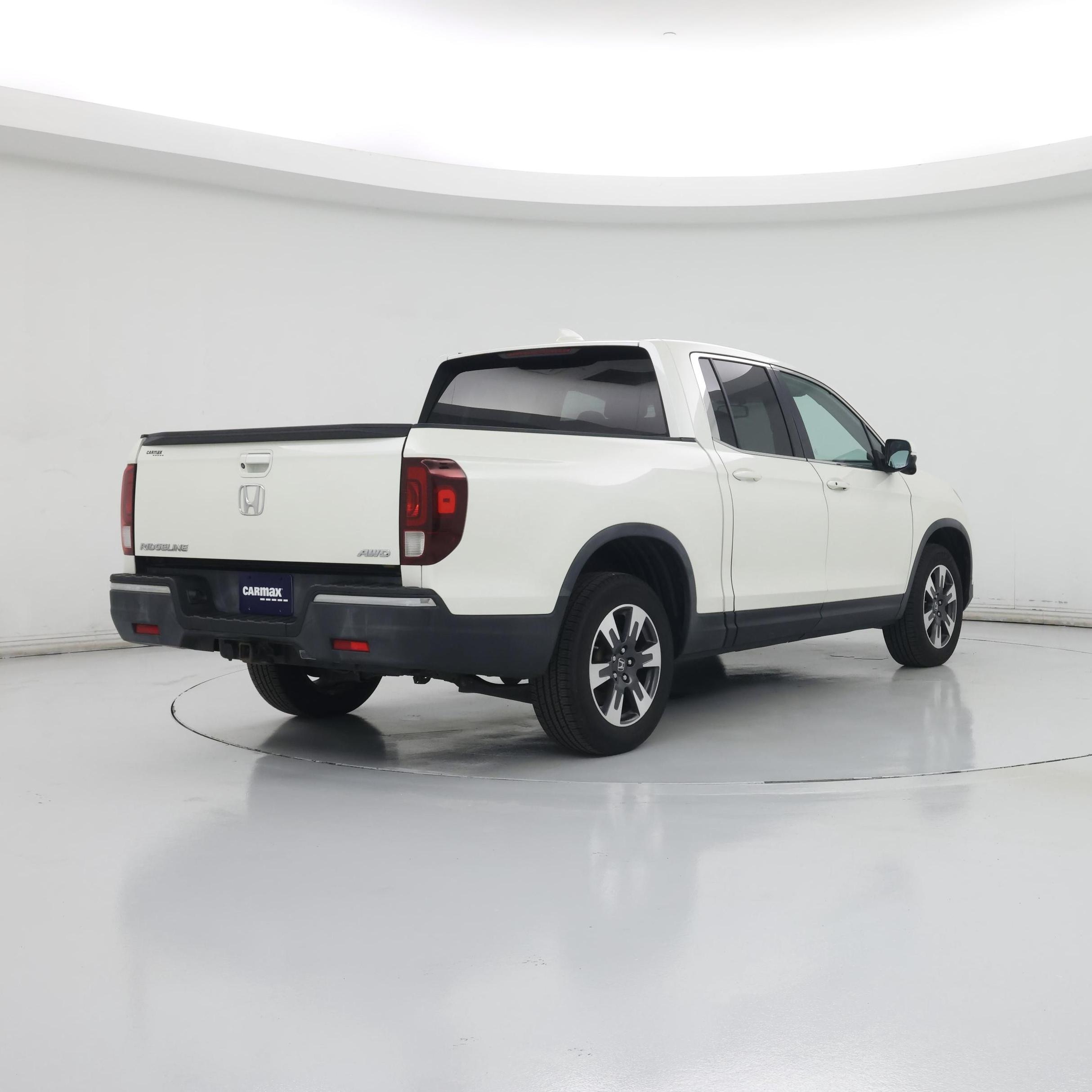 Thumbnail: 2017 Honda Ridgeline - 8