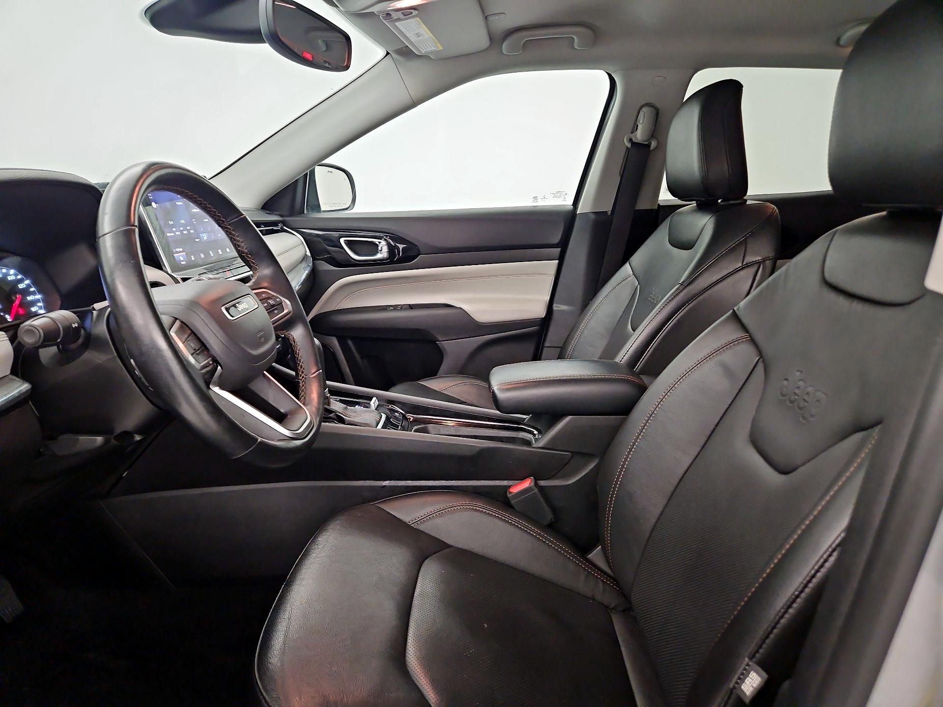 Thumbnail: 2022 Jeep Compass - 11