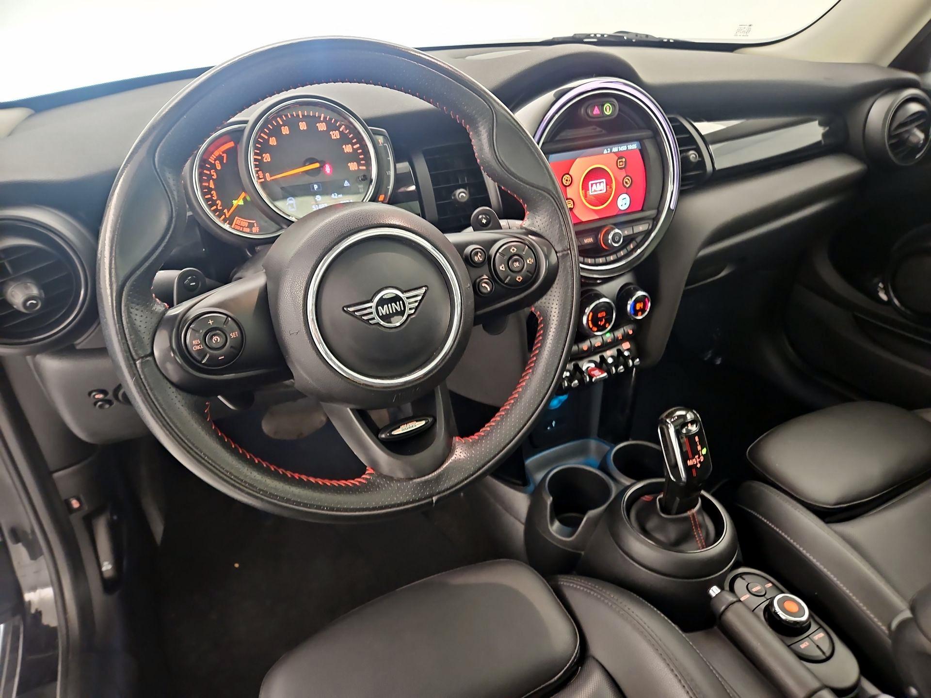 Thumbnail: 2020 MINI Cooper Hardtop - 9