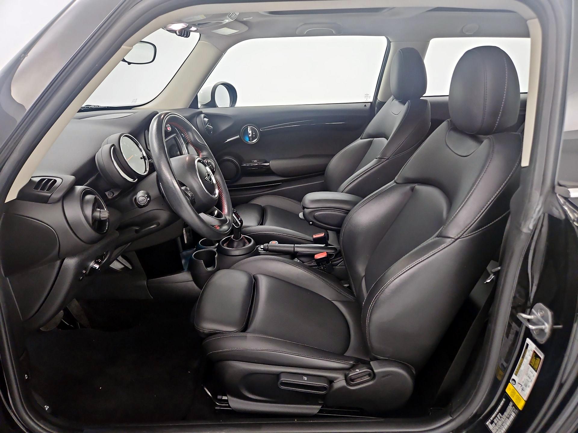 Thumbnail: 2020 MINI Cooper Hardtop - 11