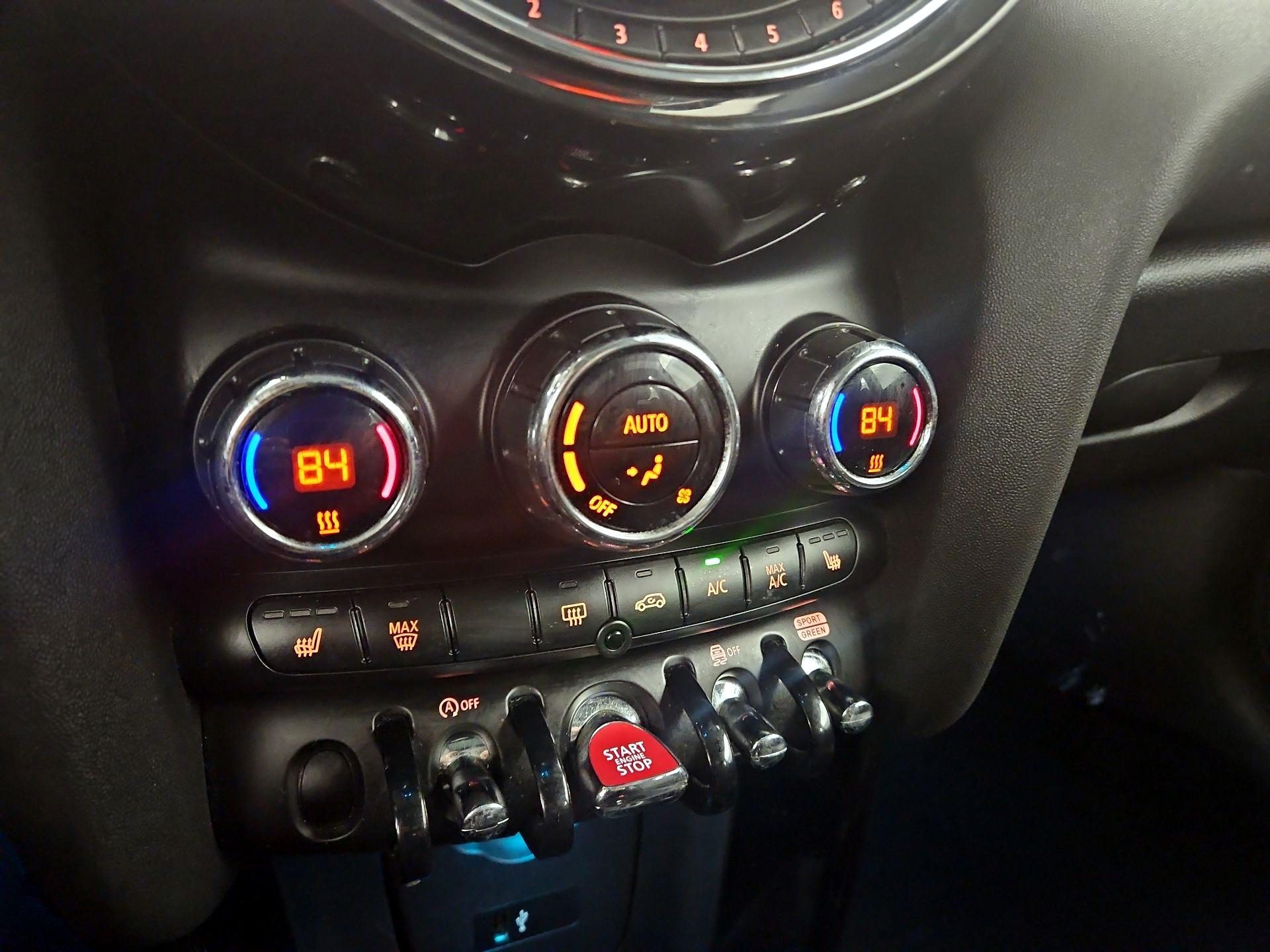 Thumbnail: 2020 MINI Cooper Hardtop - 16