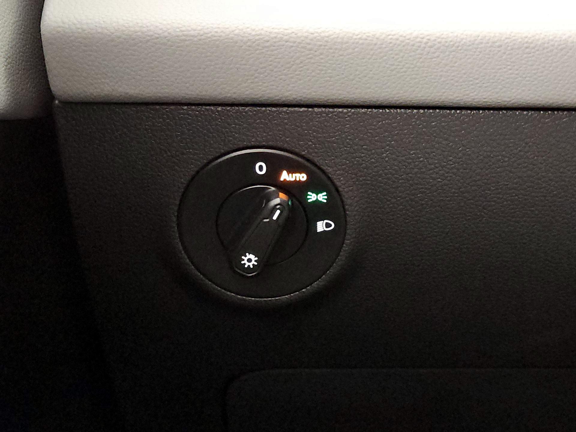 Thumbnail: 2023 Volkswagen Taos - 13