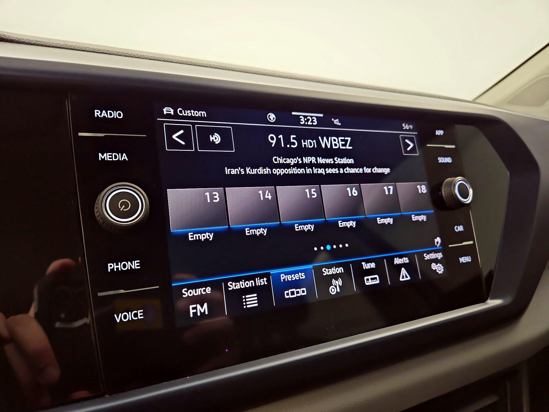 Thumbnail: 2023 Volkswagen Taos - 15