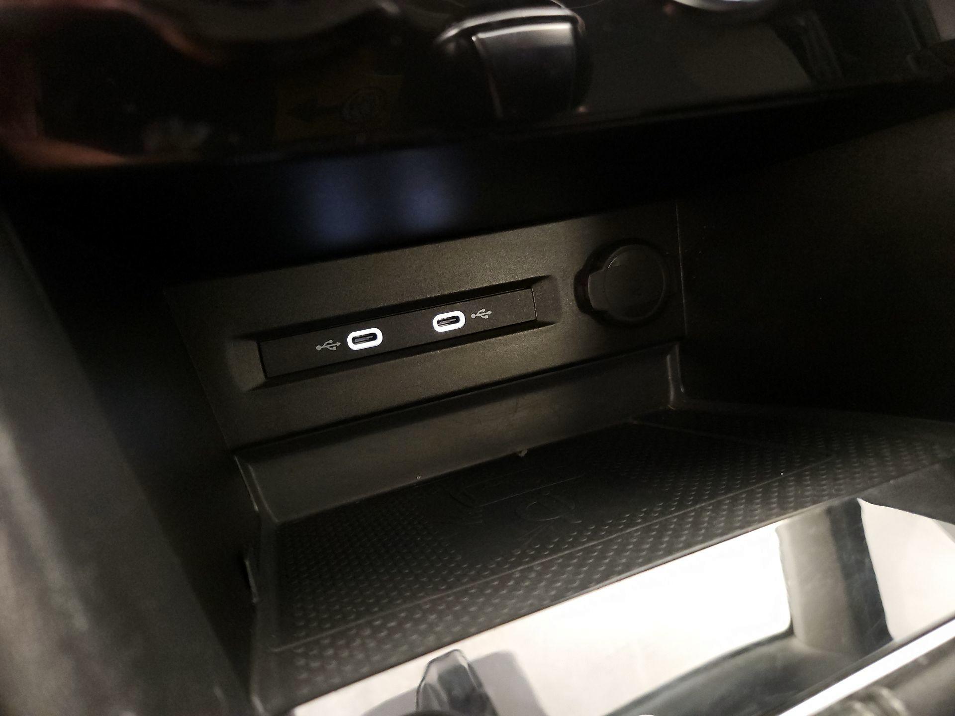 Thumbnail: 2023 Volkswagen Taos - 18