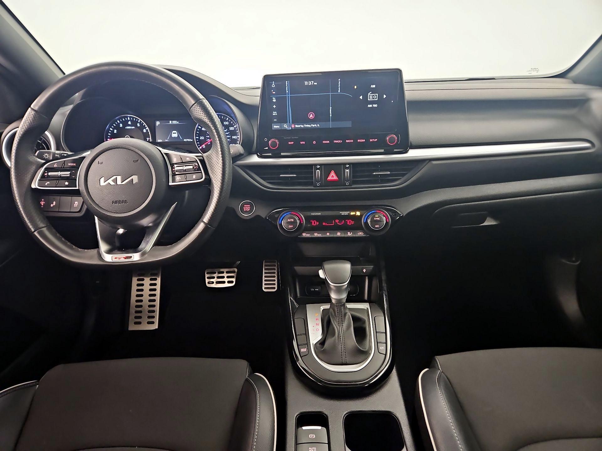 Thumbnail: 2024 Kia Forte - 9
