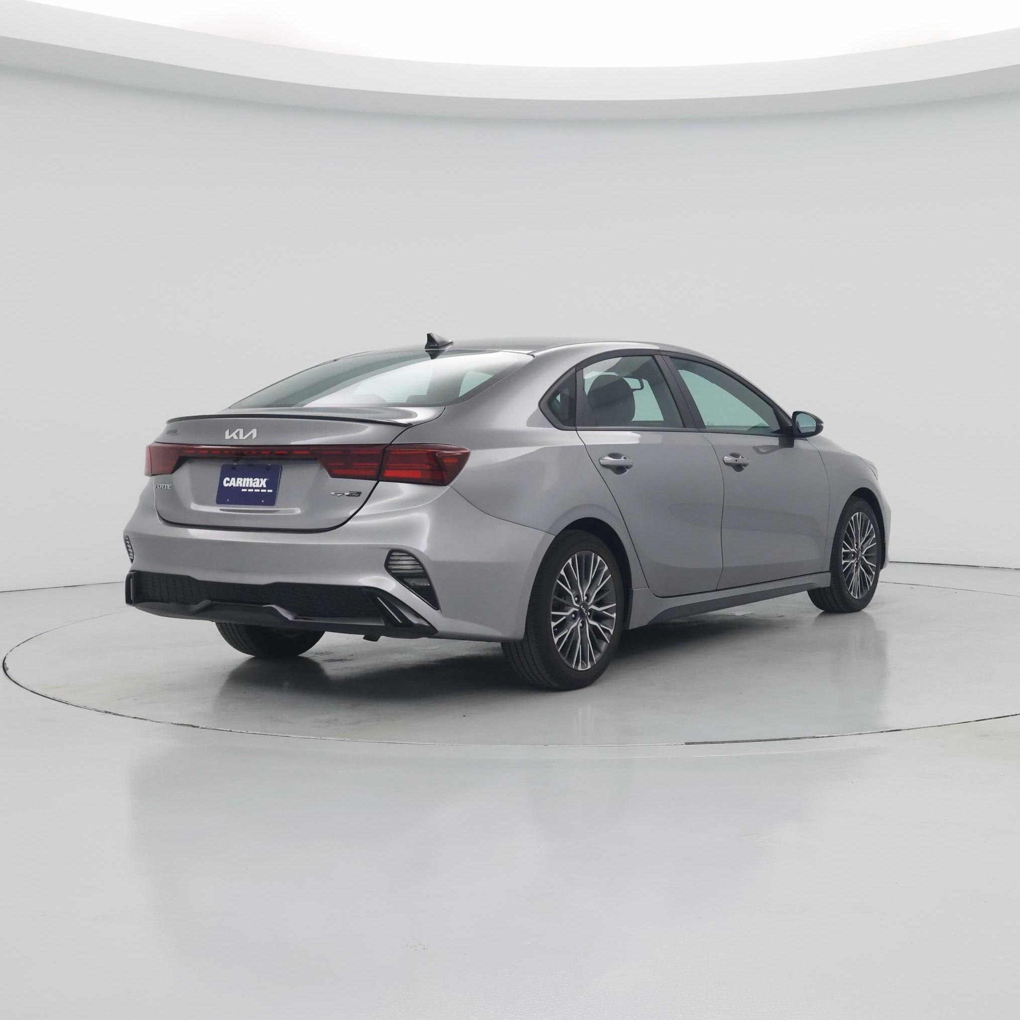Thumbnail: 2024 Kia Forte - 8
