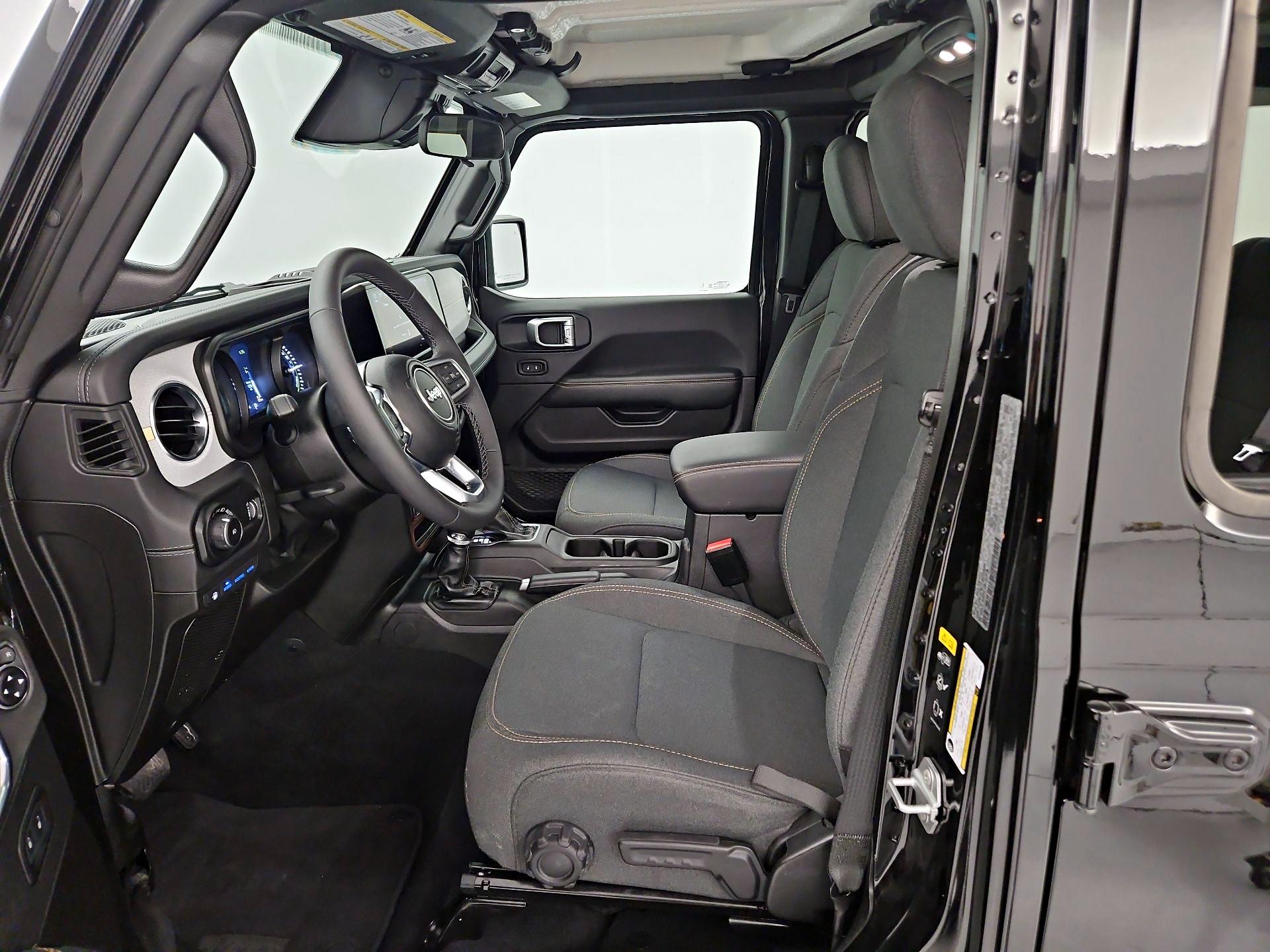 Thumbnail: 2025 Jeep Wrangler - 11