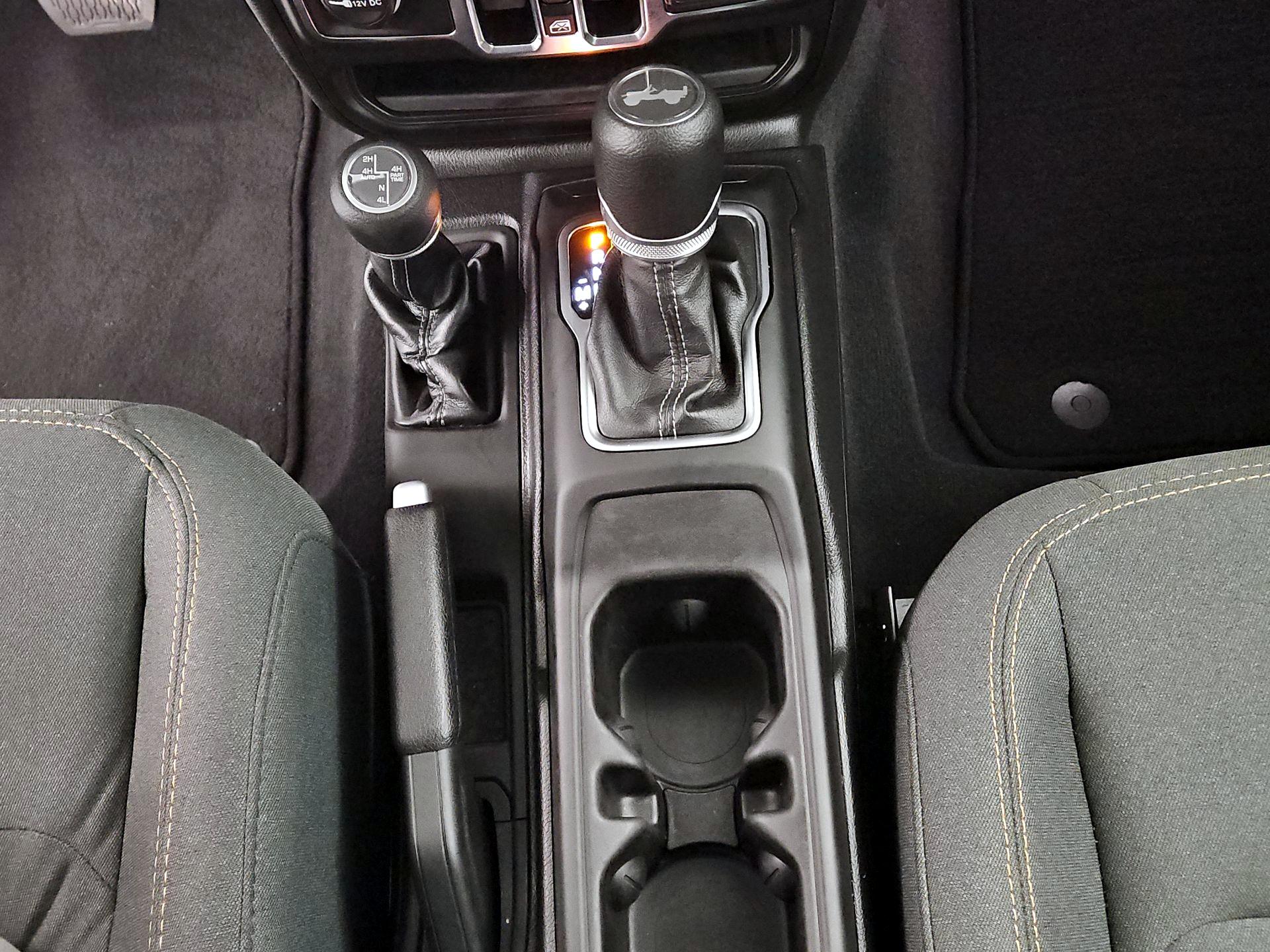 Thumbnail: 2025 Jeep Wrangler - 17