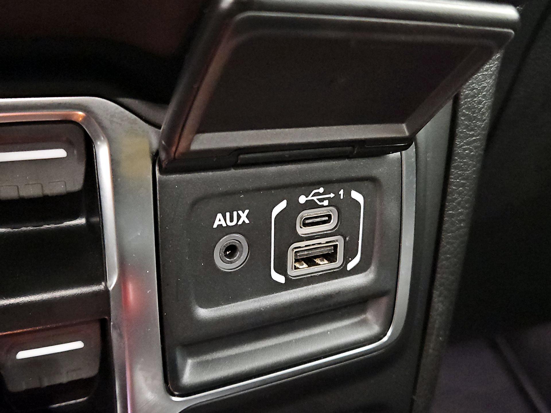 Thumbnail: 2025 Jeep Wrangler - 18