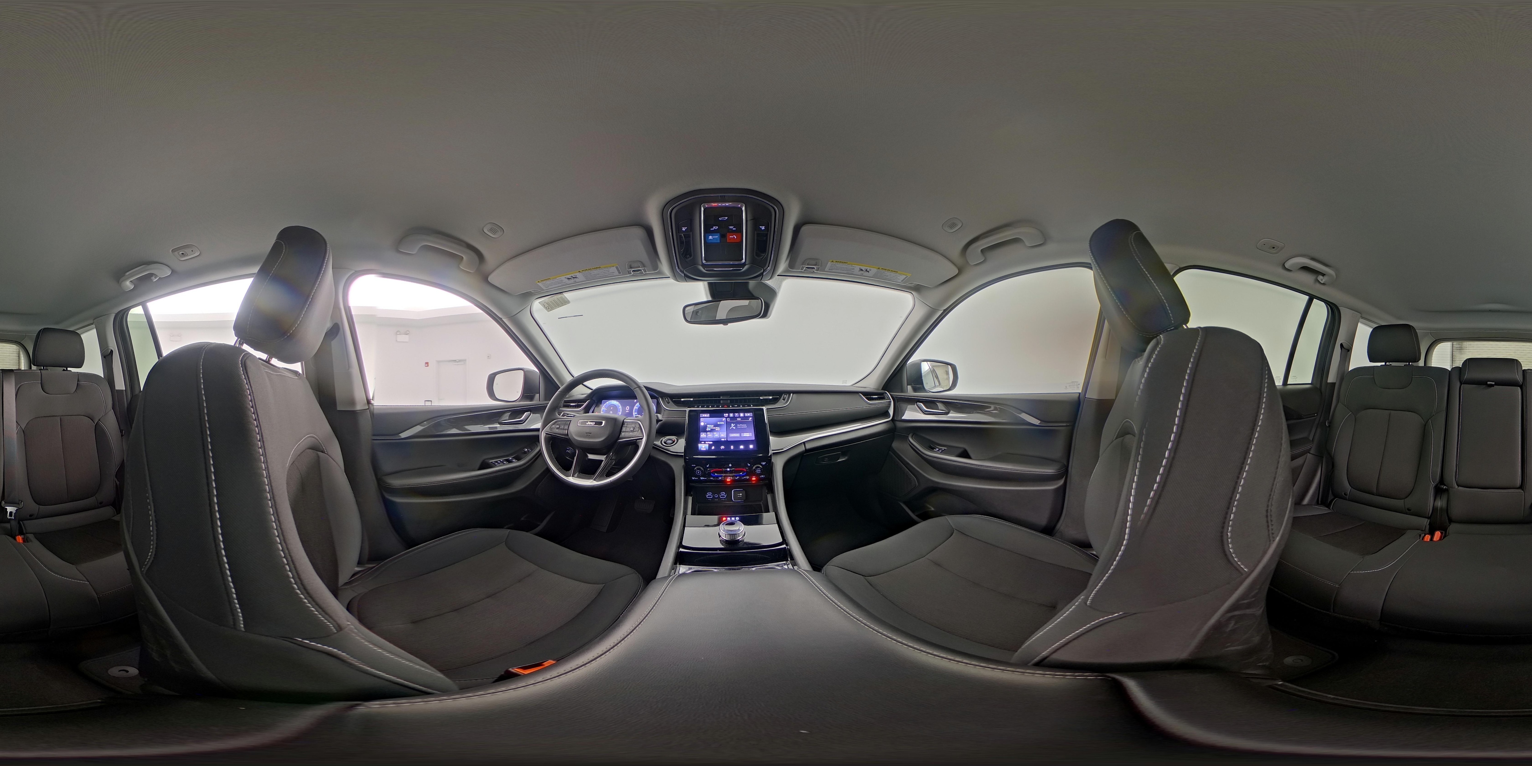 2023 Jeep Grand Cherokee Laredo - Photo 24