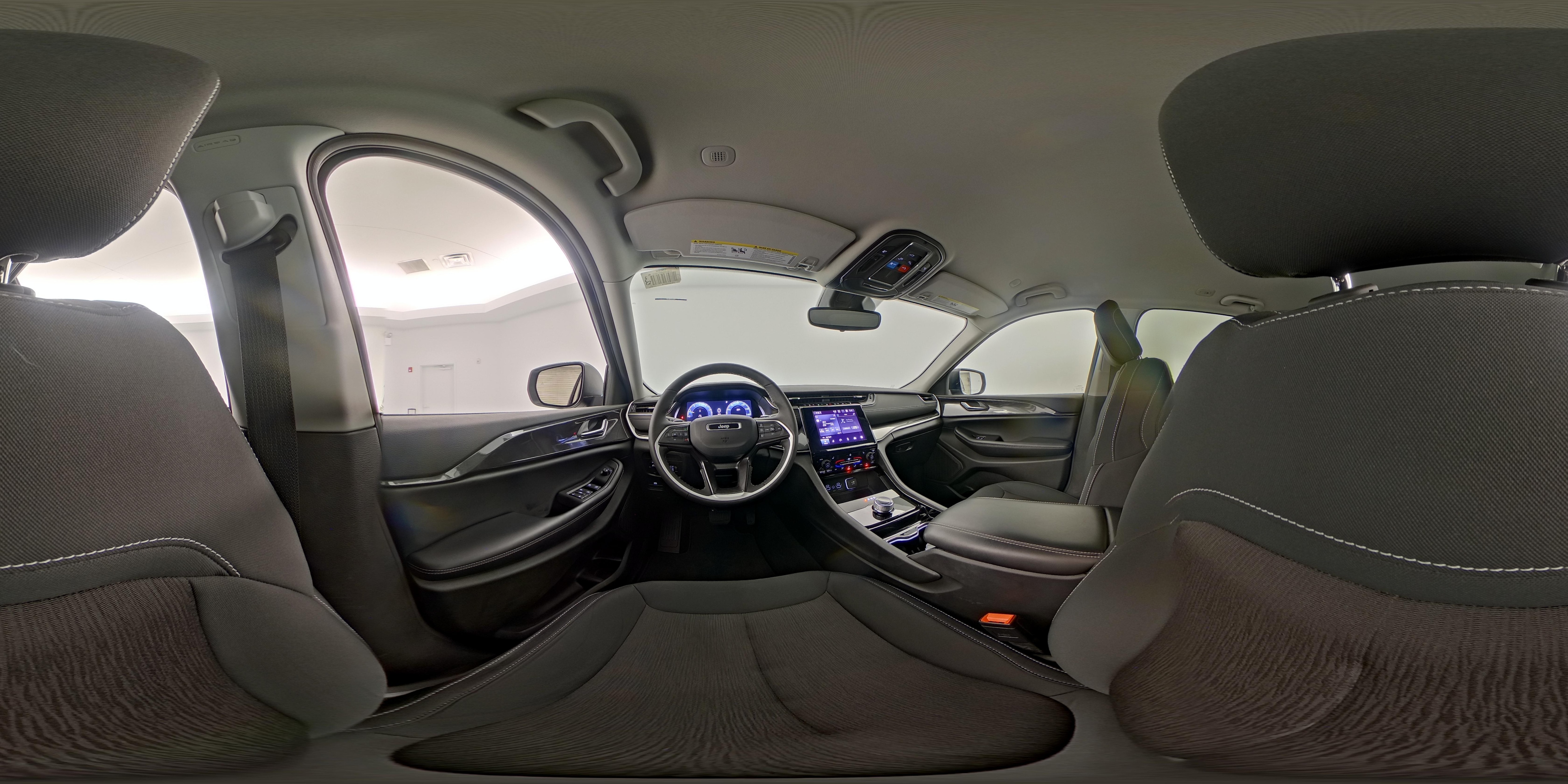 2023 Jeep Grand Cherokee Laredo - Photo 26