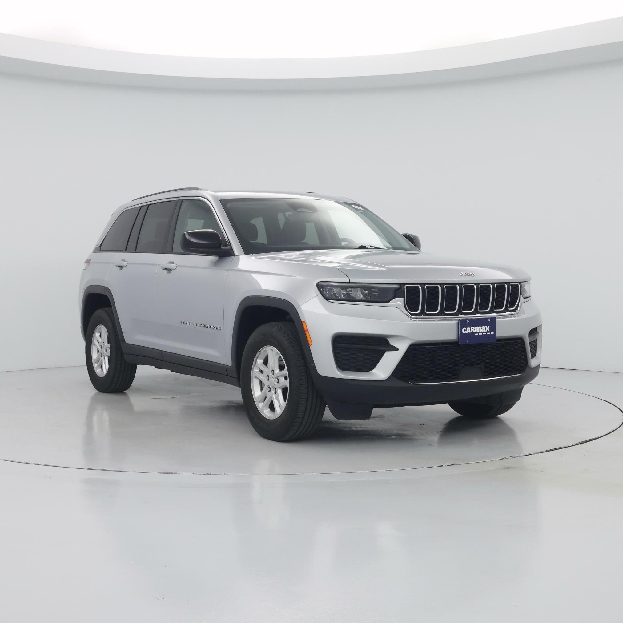 Silver 2023 Jeep Grand Cherokee SUV / Crossover 4X2 Automatic