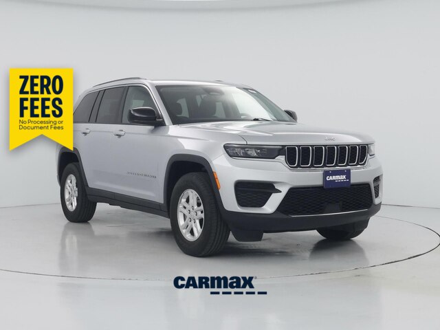 Silver 2023 Jeep Grand Cherokee SUV / Crossover 4X2 Automatic