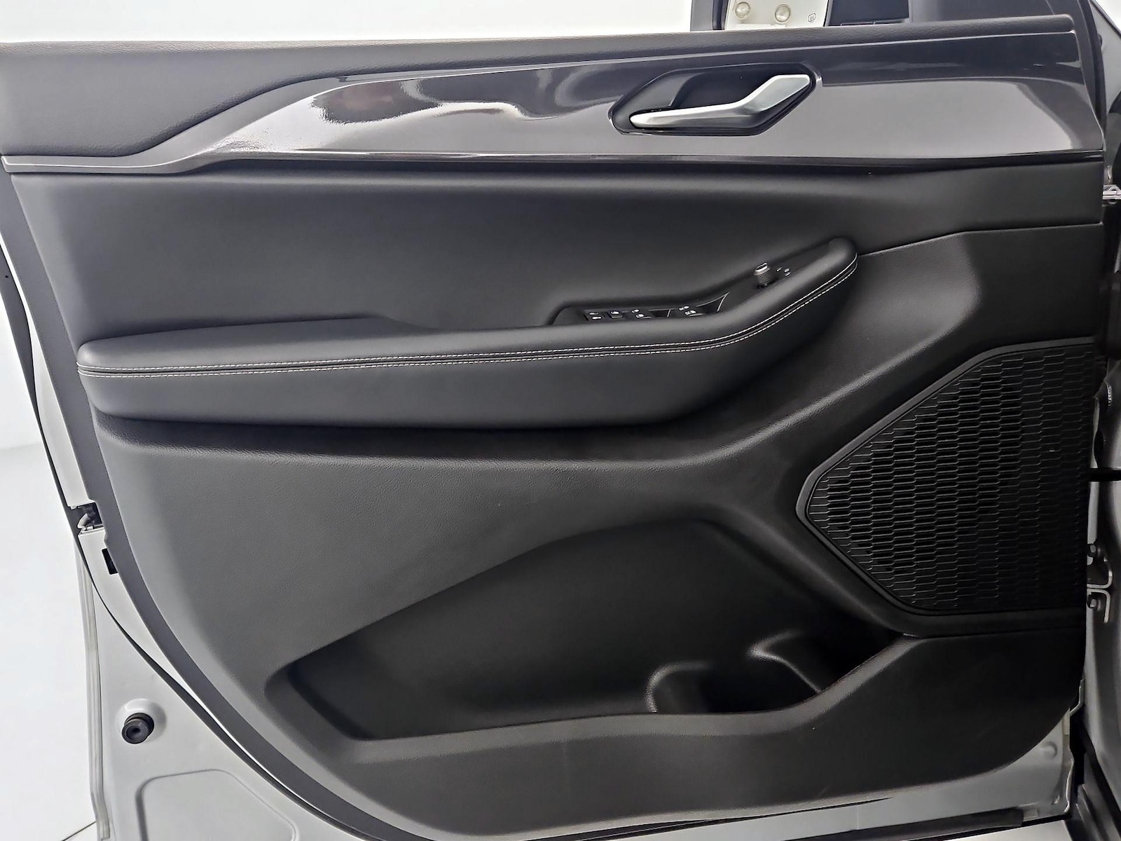 2023 Jeep Grand Cherokee Laredo - Photo 13