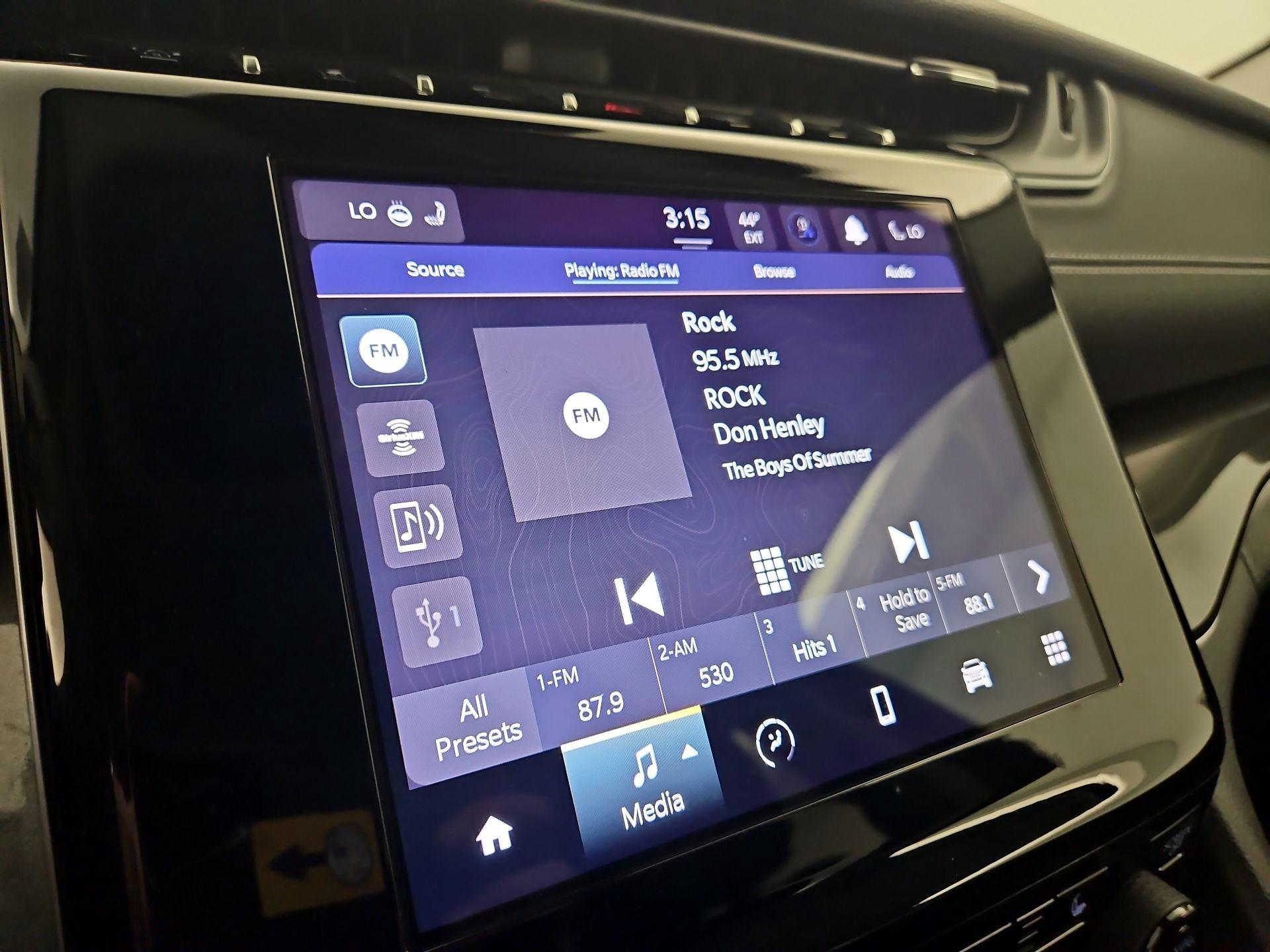 Thumbnail: 2023 Jeep Grand Cherokee - 15