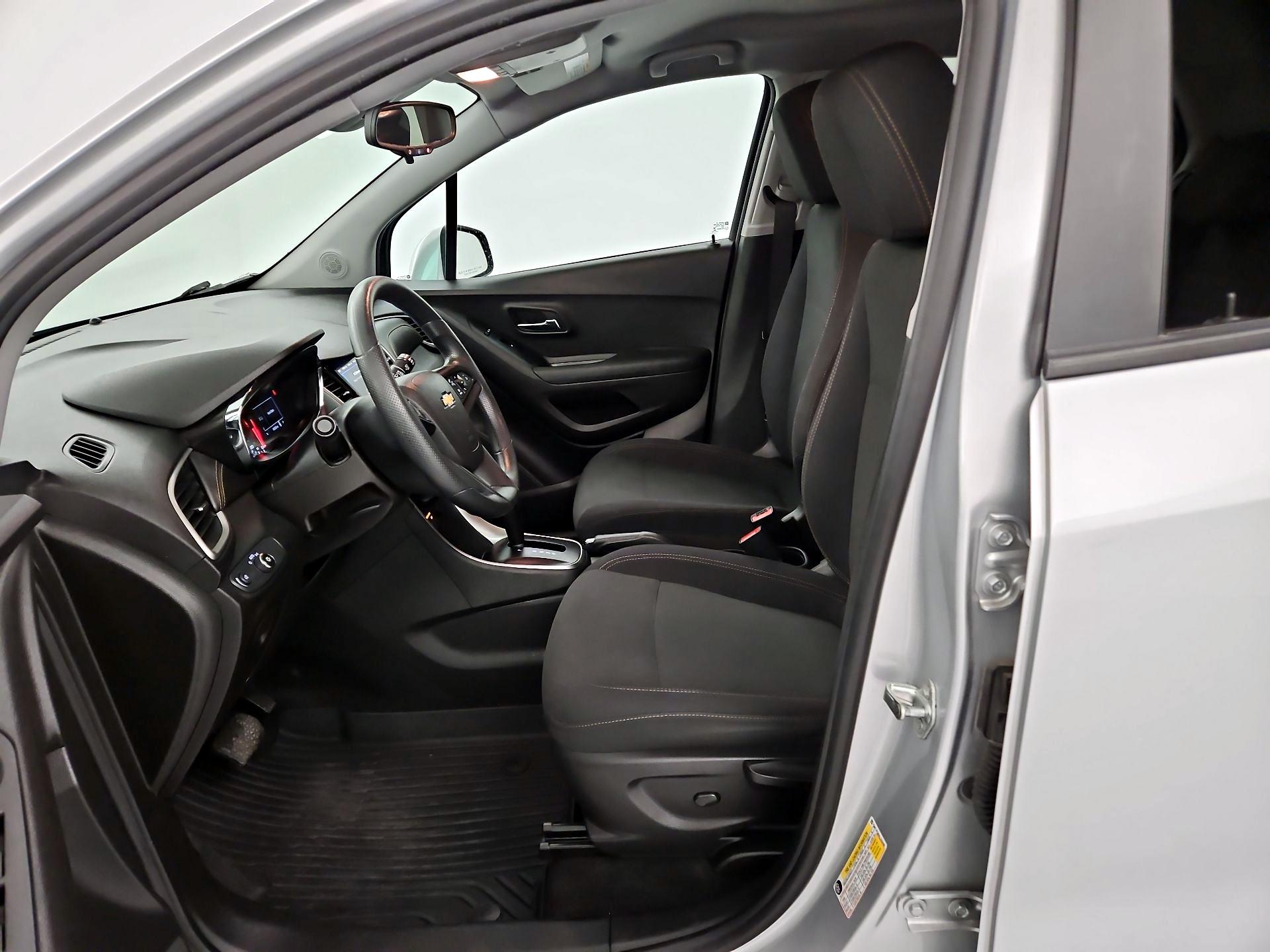 Thumbnail: 2020 Chevrolet Trax - 11