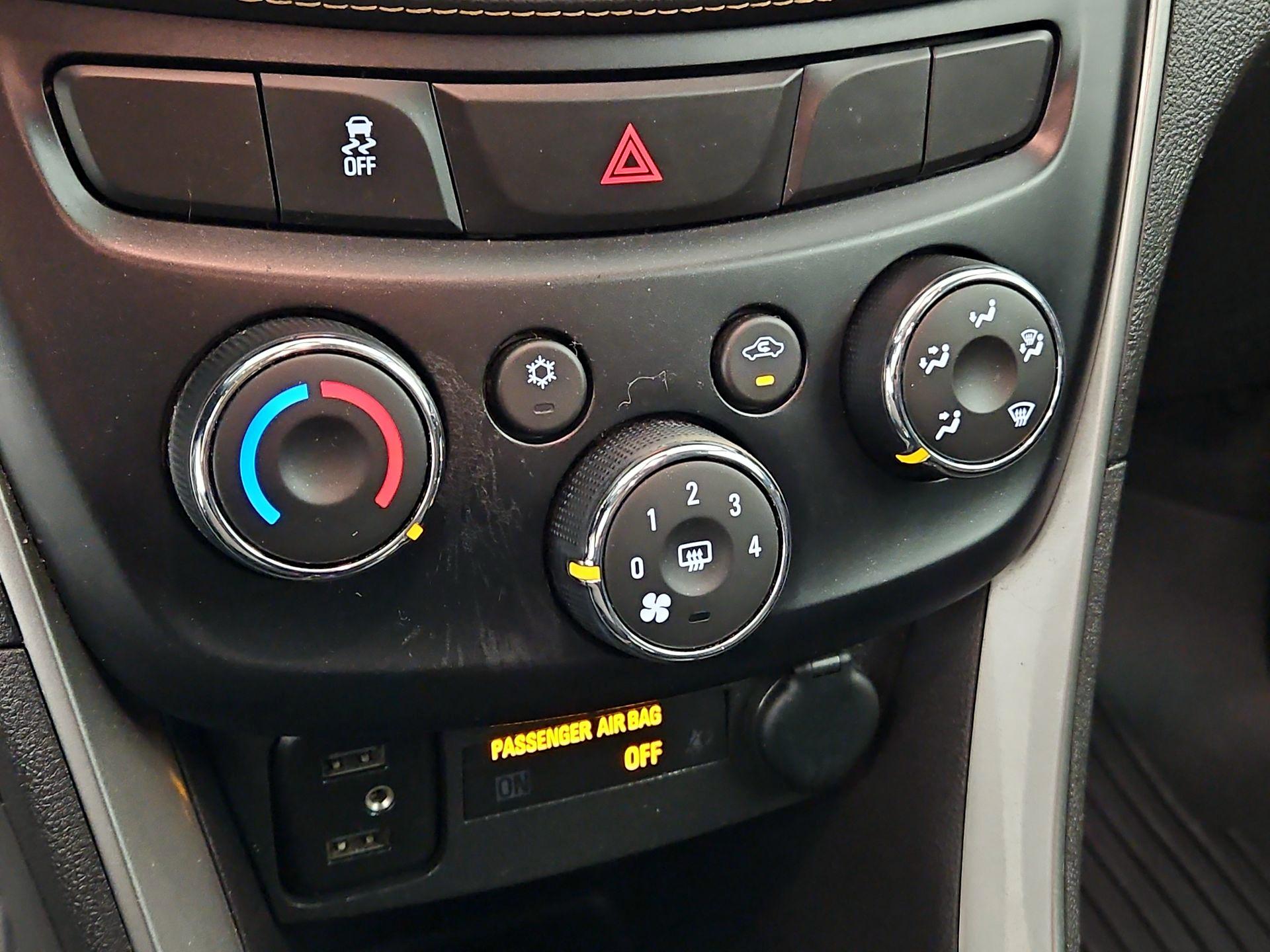 Thumbnail: 2020 Chevrolet Trax - 16