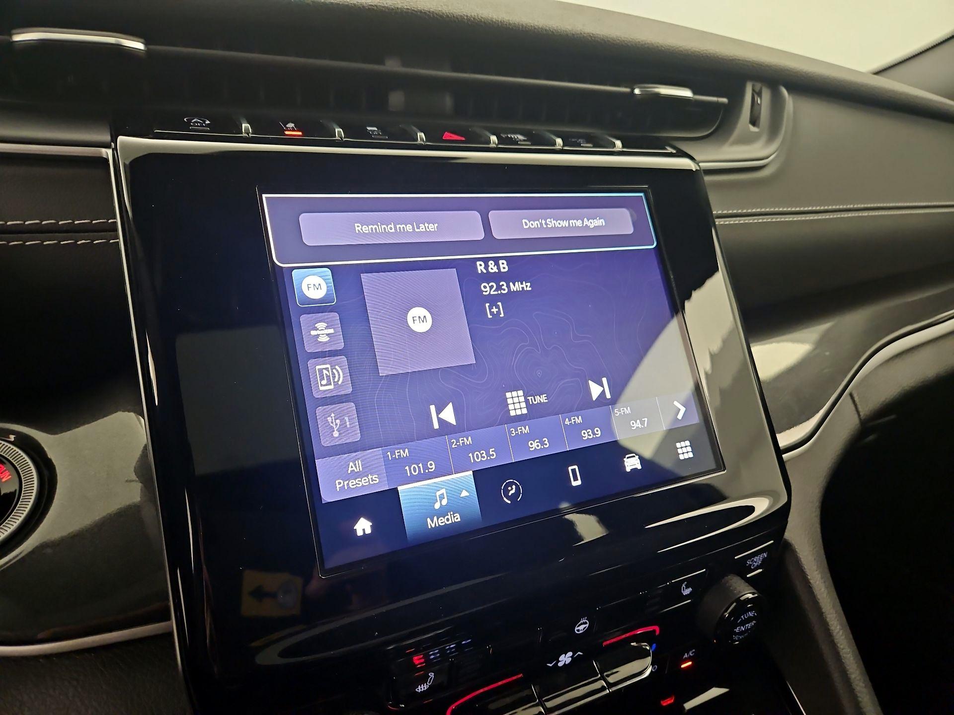 Thumbnail: 2023 Jeep Grand Cherokee - 15