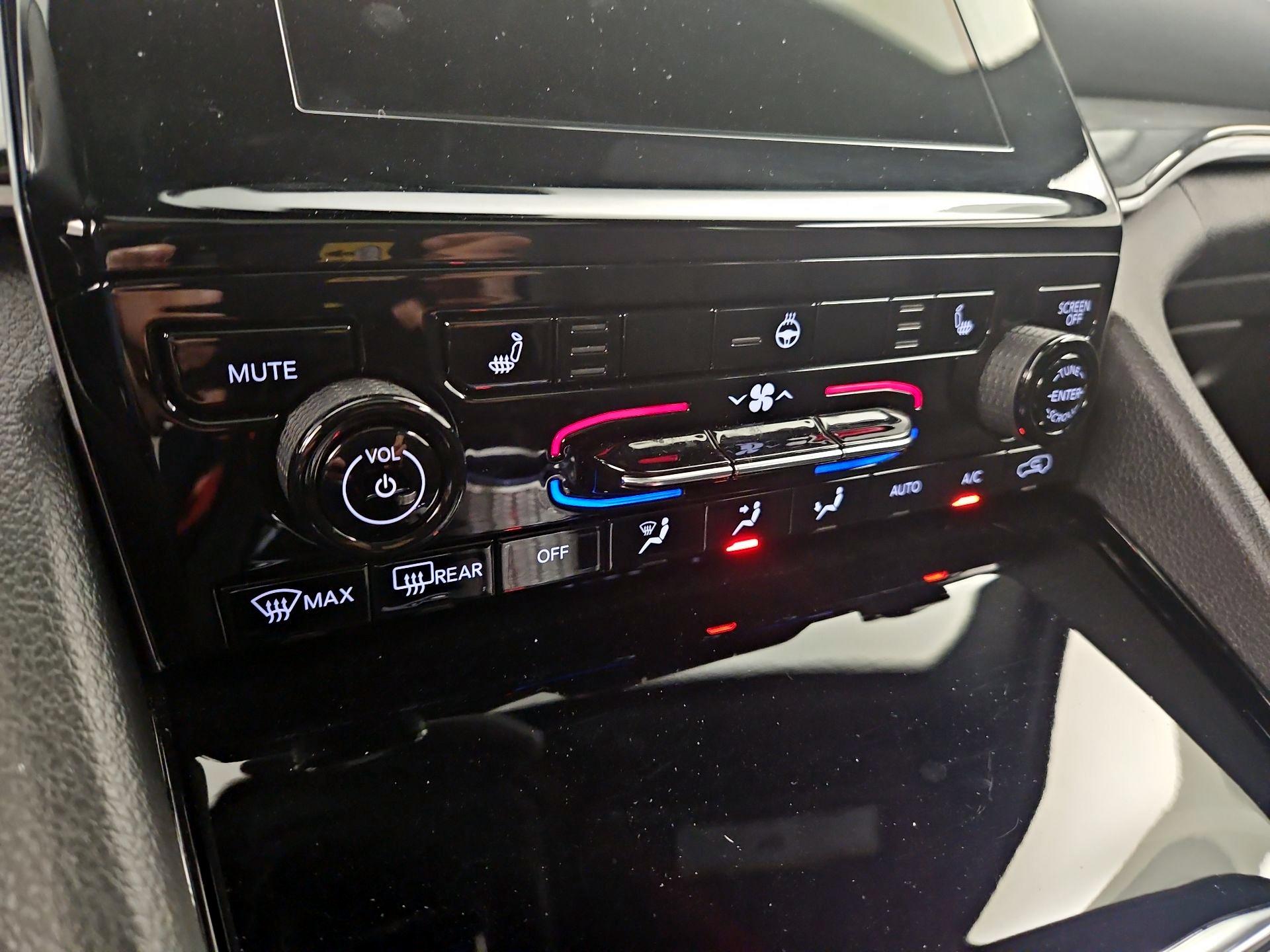 Thumbnail: 2023 Jeep Grand Cherokee - 16