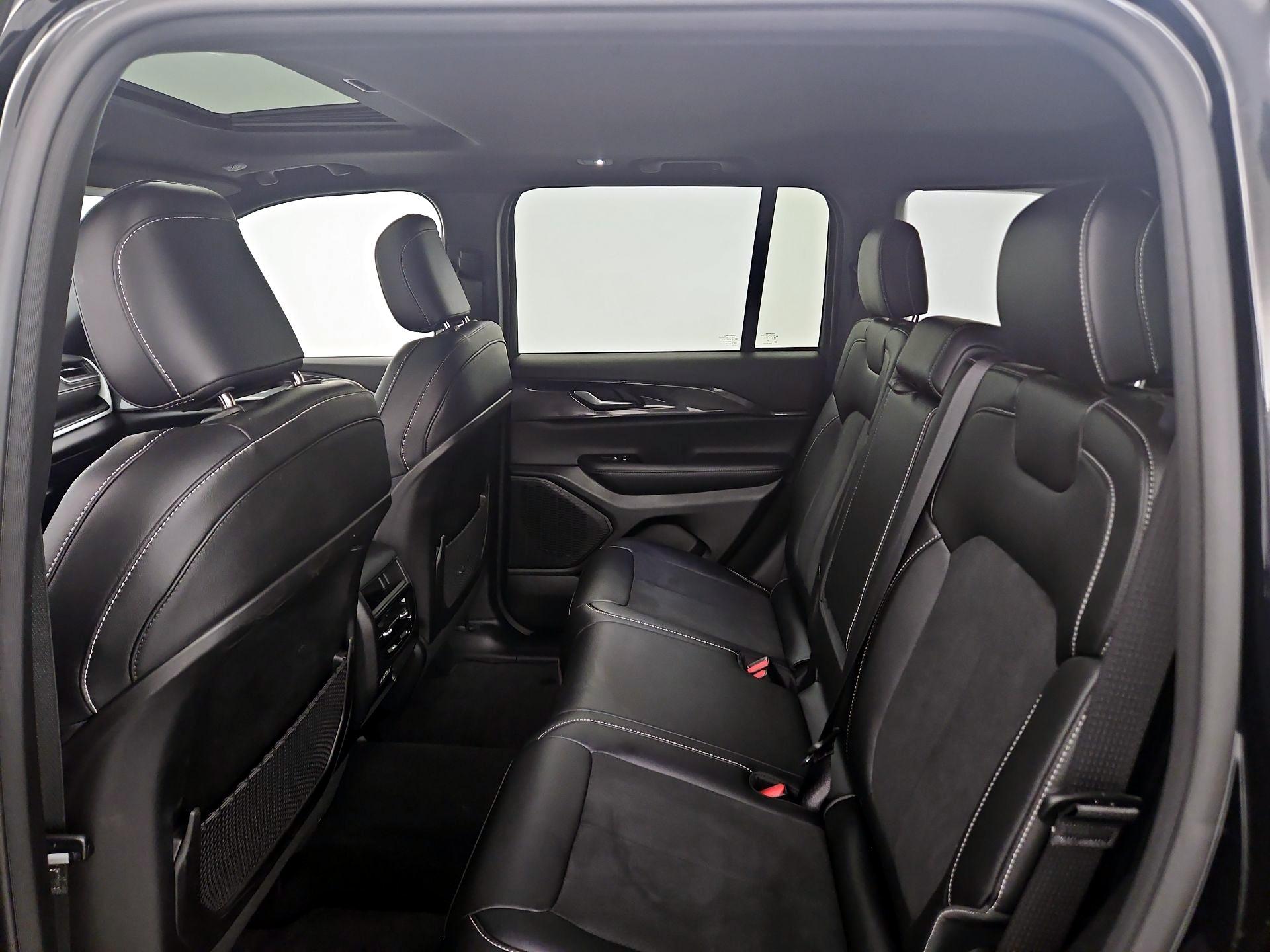 Thumbnail: 2023 Jeep Grand Cherokee - 20