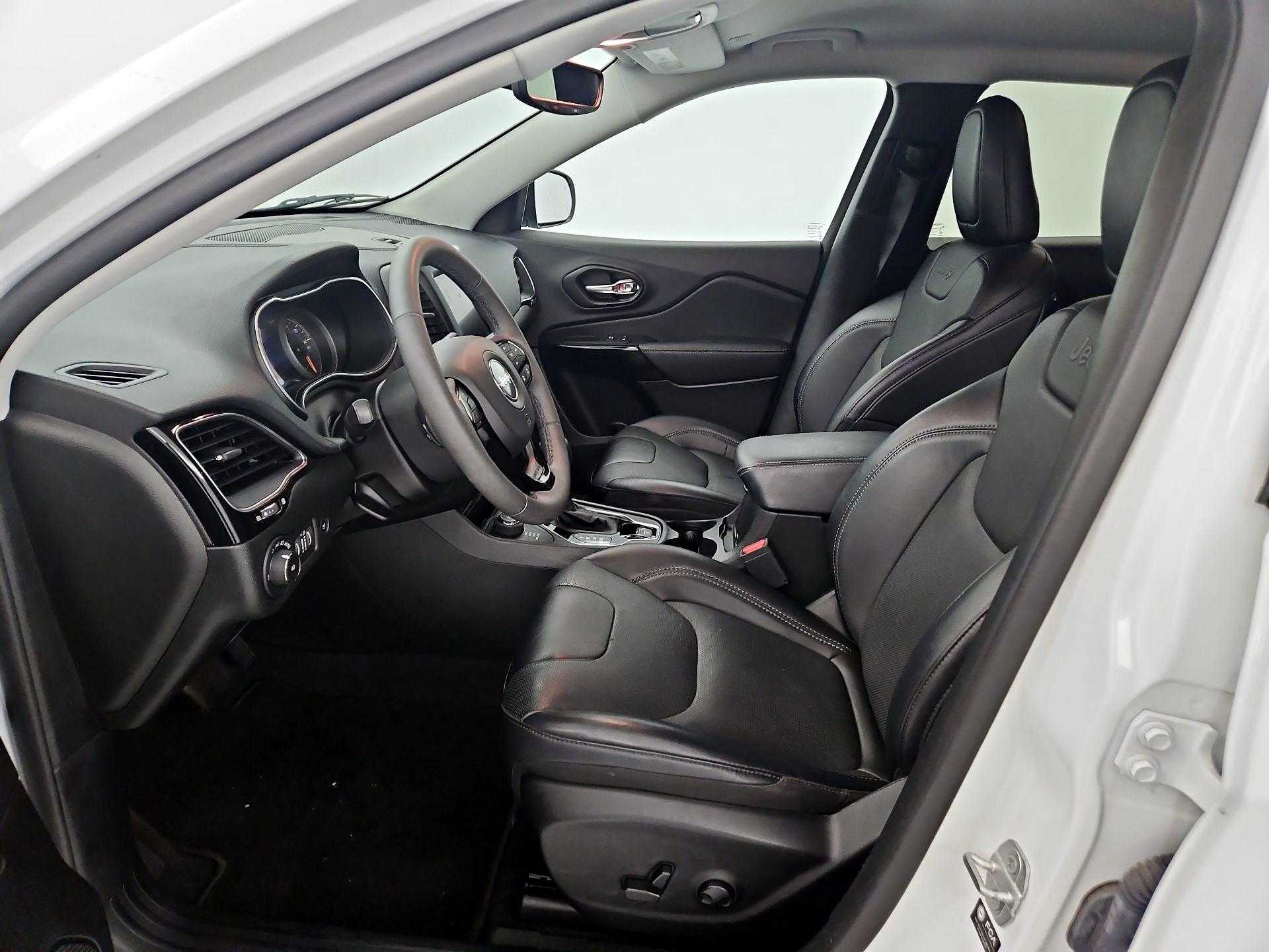 Thumbnail: 2023 Jeep Cherokee - 11