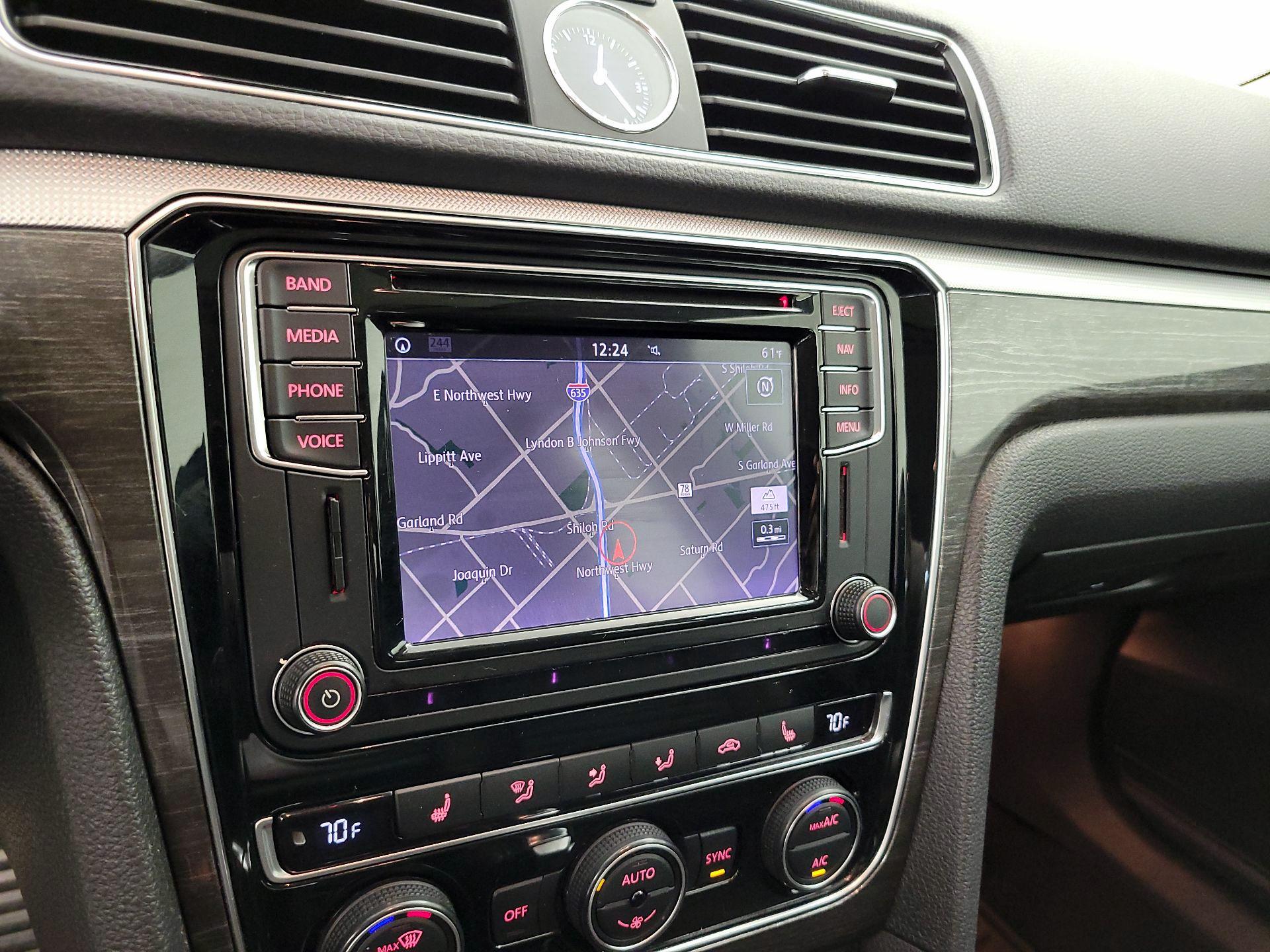 Thumbnail: 2017 Volkswagen Passat - 14