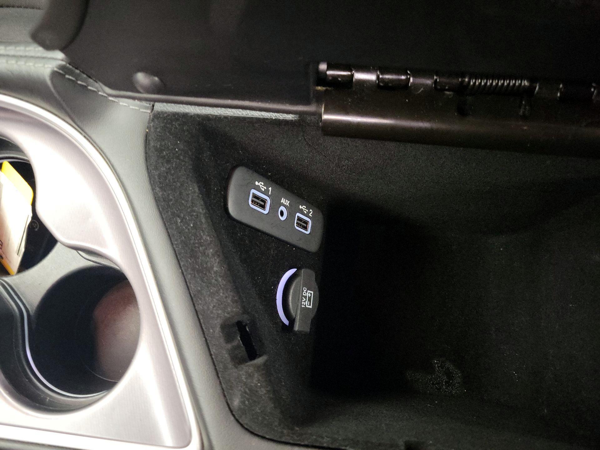 Thumbnail: 2019 Dodge Challenger - 18