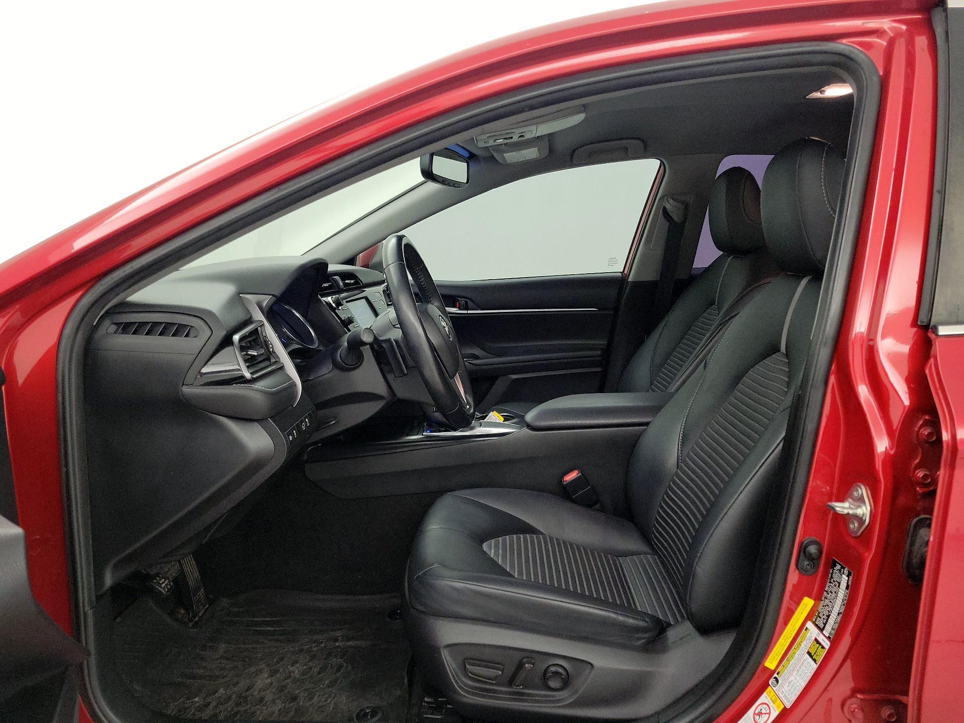 Thumbnail: 2019 Toyota Camry - 11