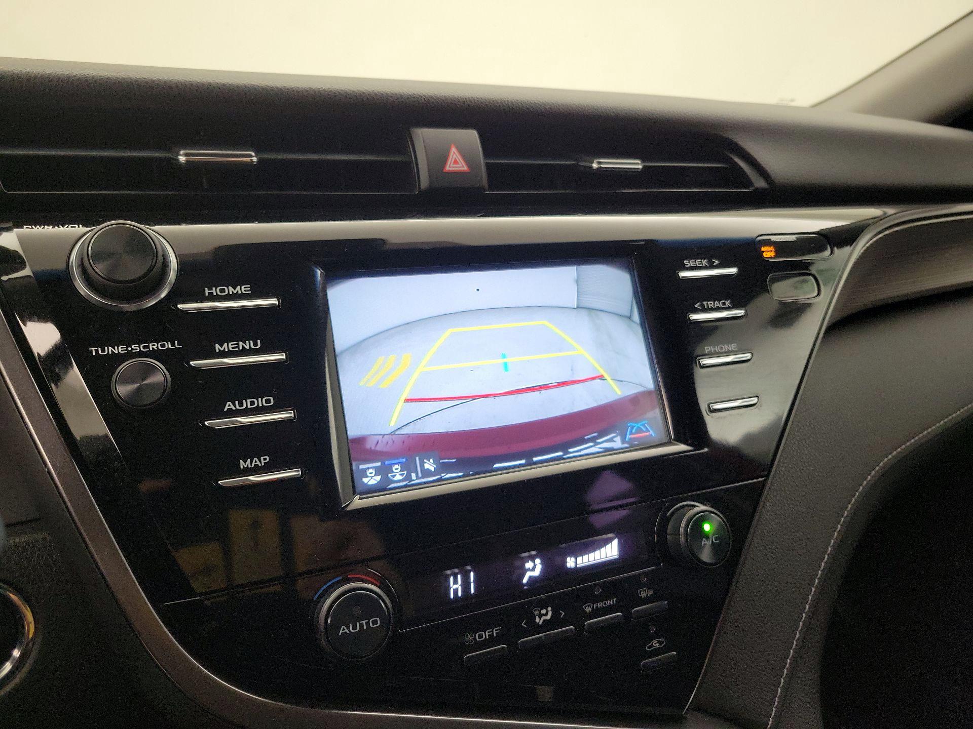 Thumbnail: 2019 Toyota Camry - 14