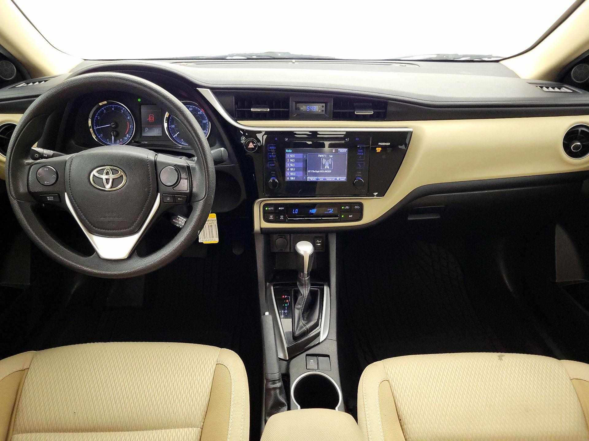 Thumbnail: 2017 Toyota Corolla - 9