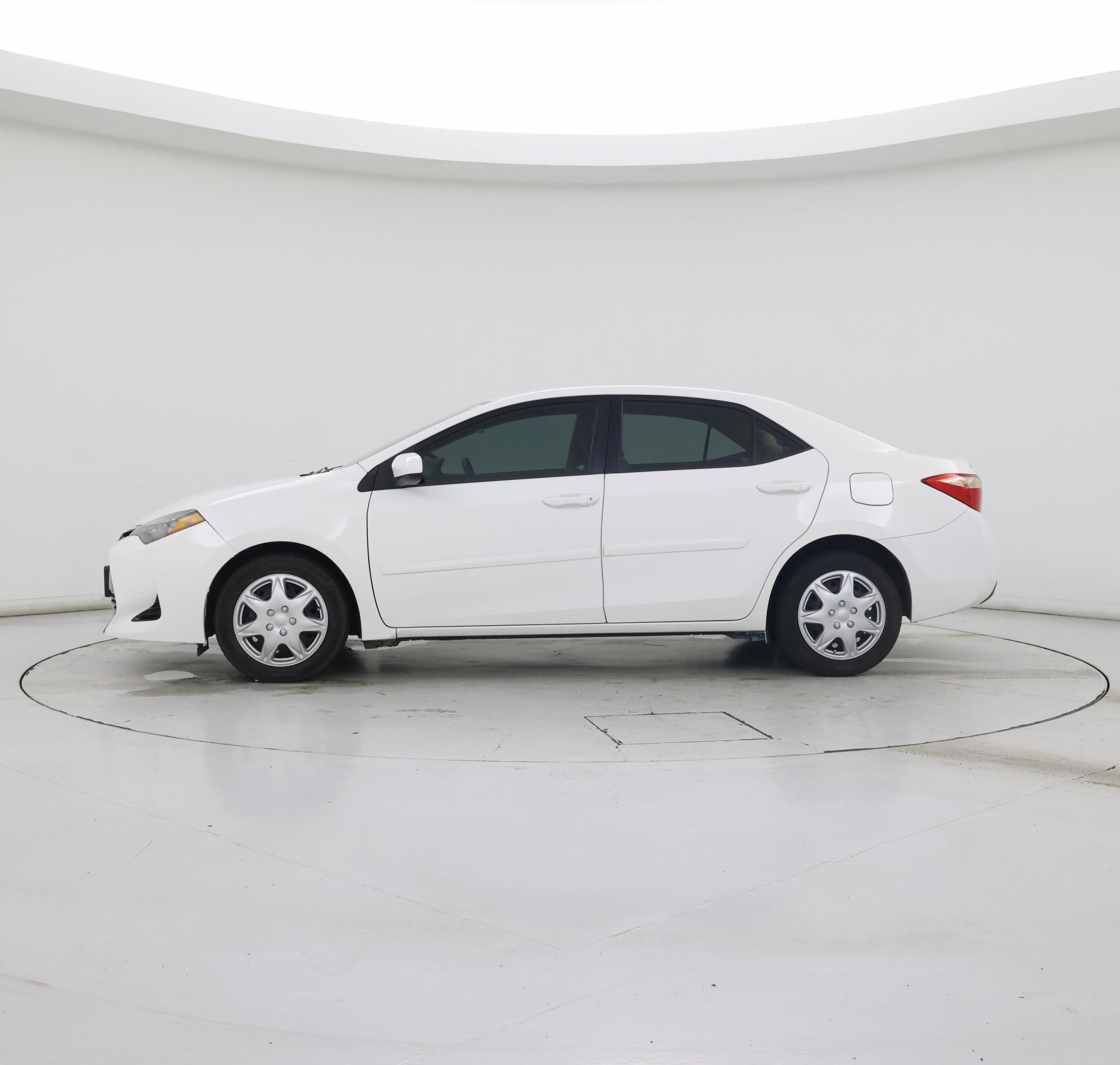 Thumbnail: 2017 Toyota Corolla - 3