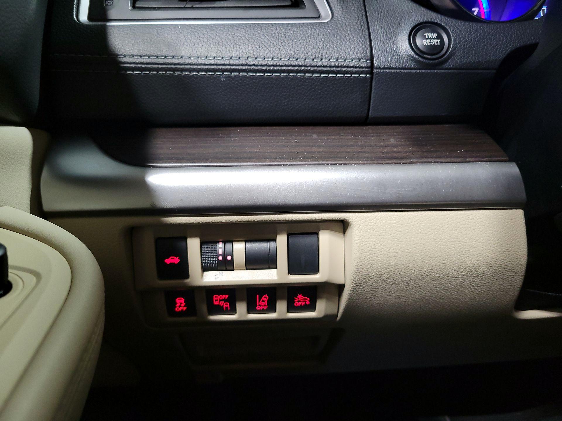 Thumbnail: 2018 Subaru Legacy - 13