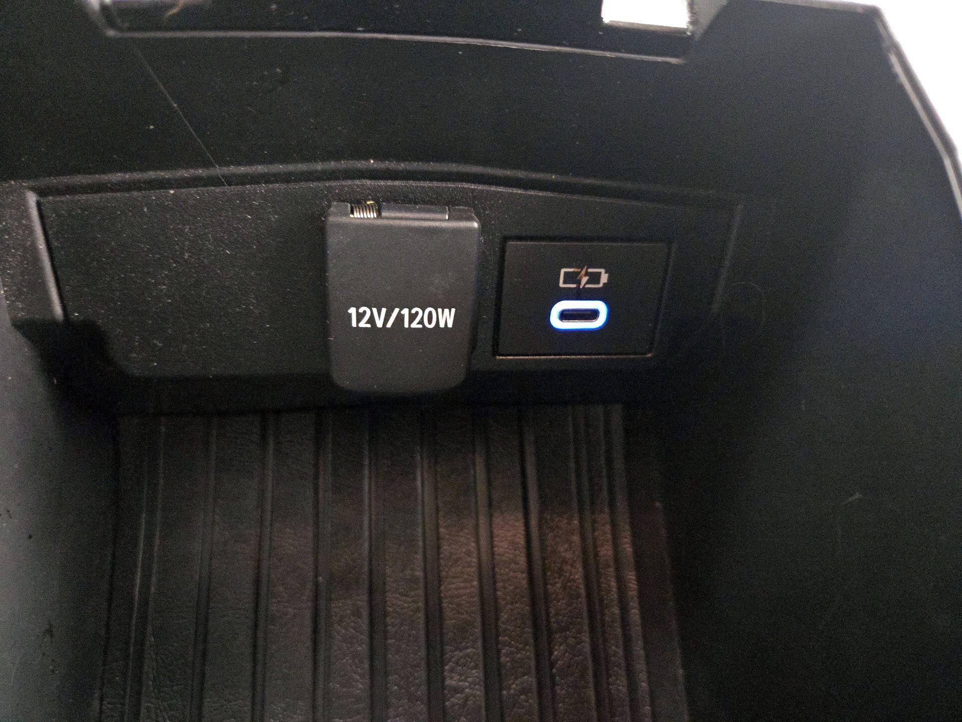 Thumbnail: 2022 Toyota Corolla - 18