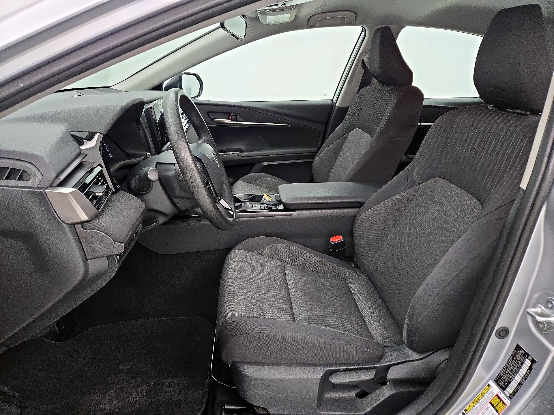 Thumbnail: 2025 Toyota Camry - 11