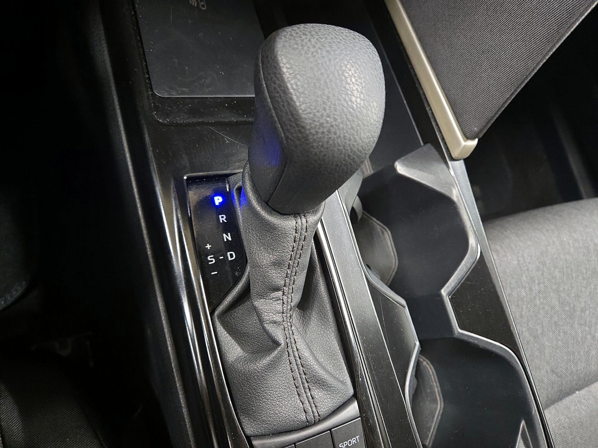 Thumbnail: 2025 Toyota Camry - 16