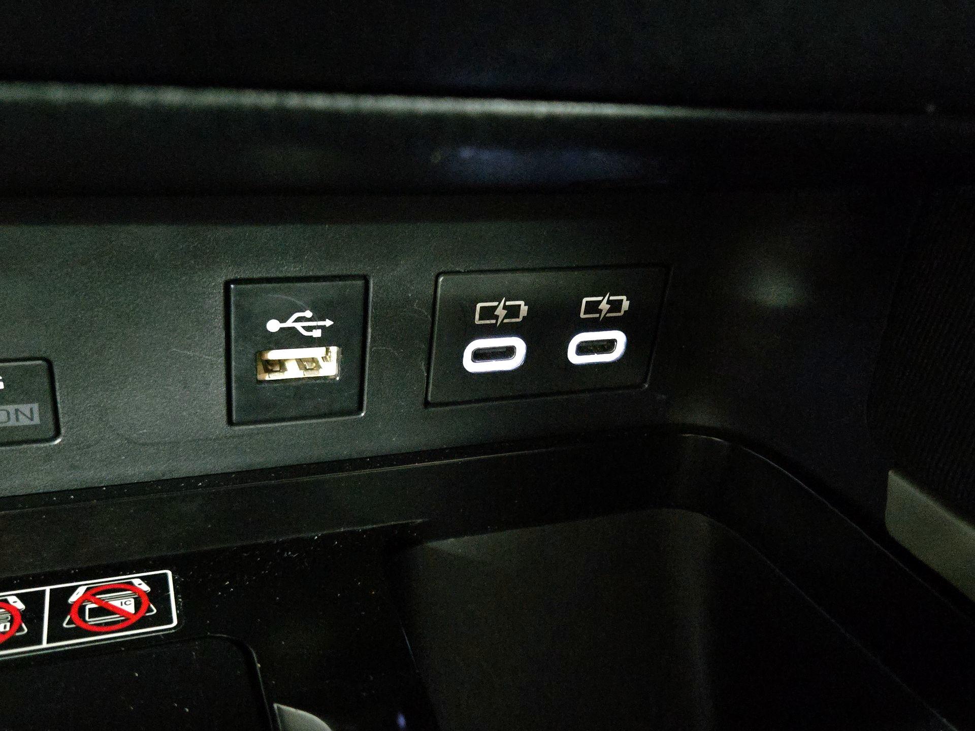 Thumbnail: 2025 Toyota Camry - 17