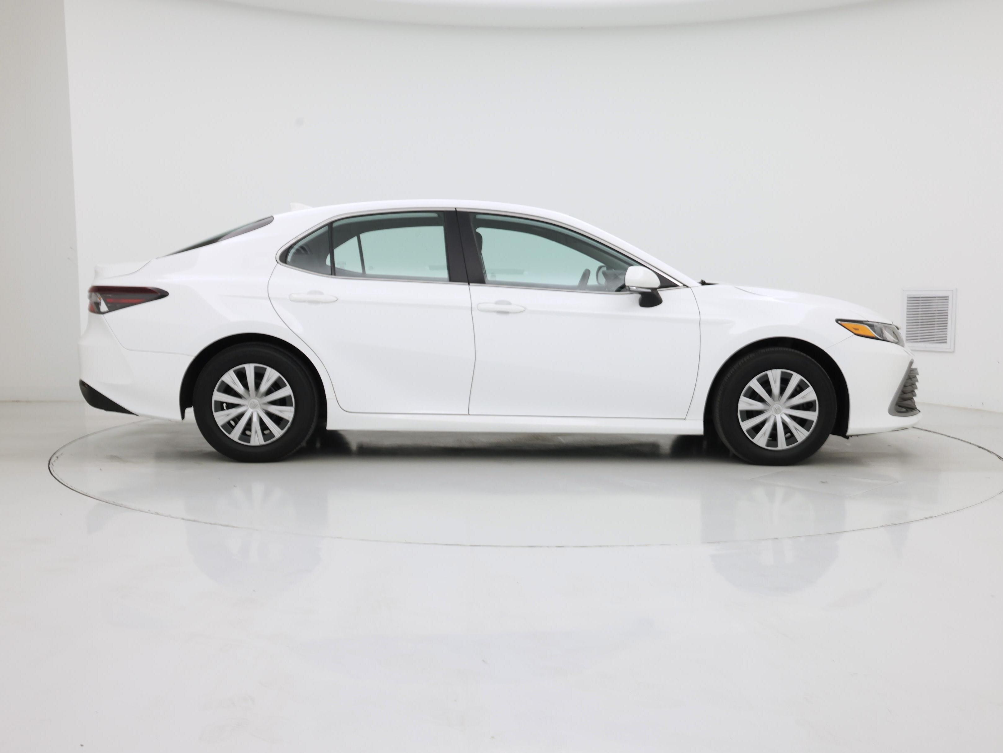 Thumbnail: 2022 Toyota Camry - 7