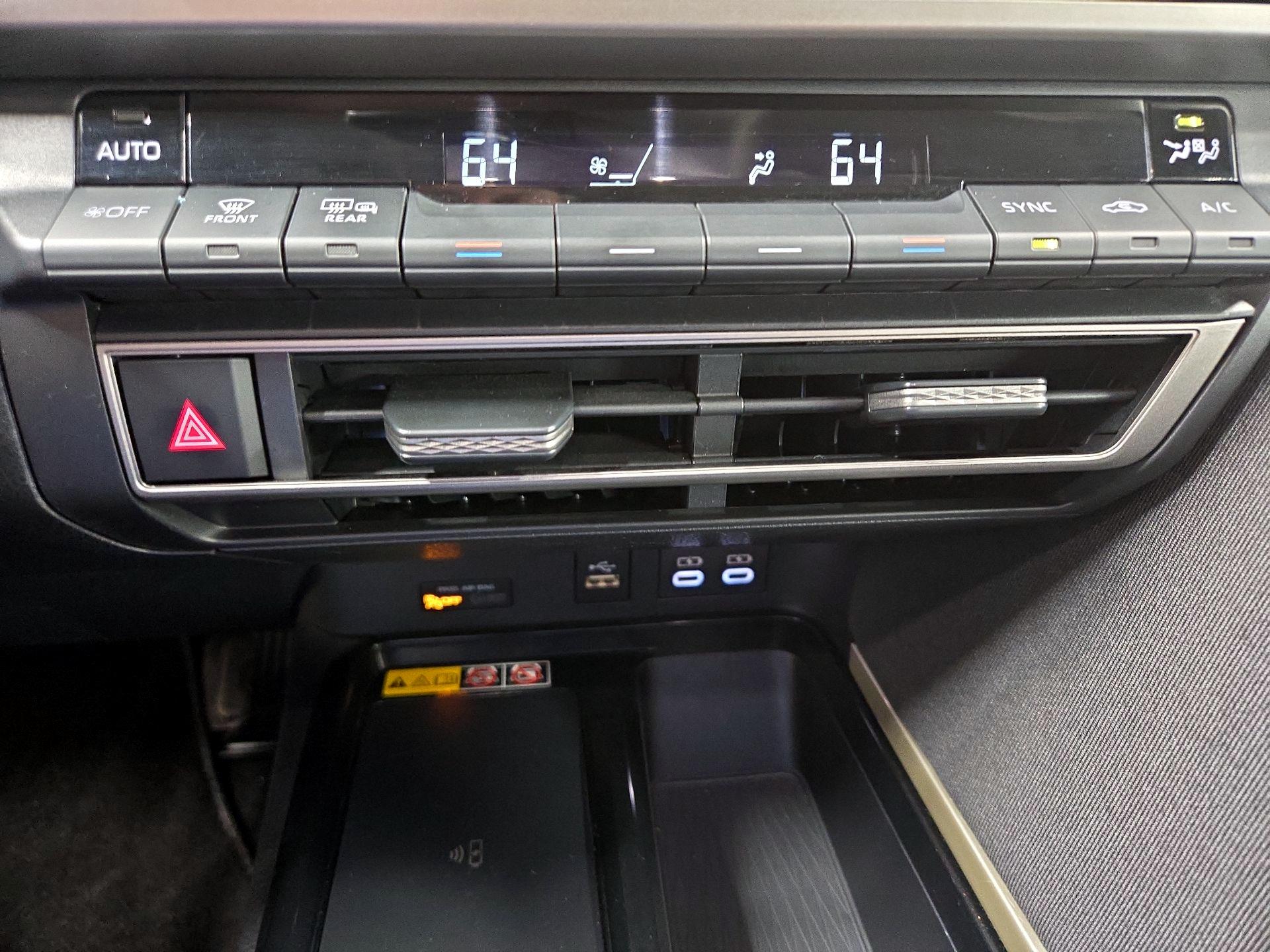 Thumbnail: 2025 Toyota Camry - 17