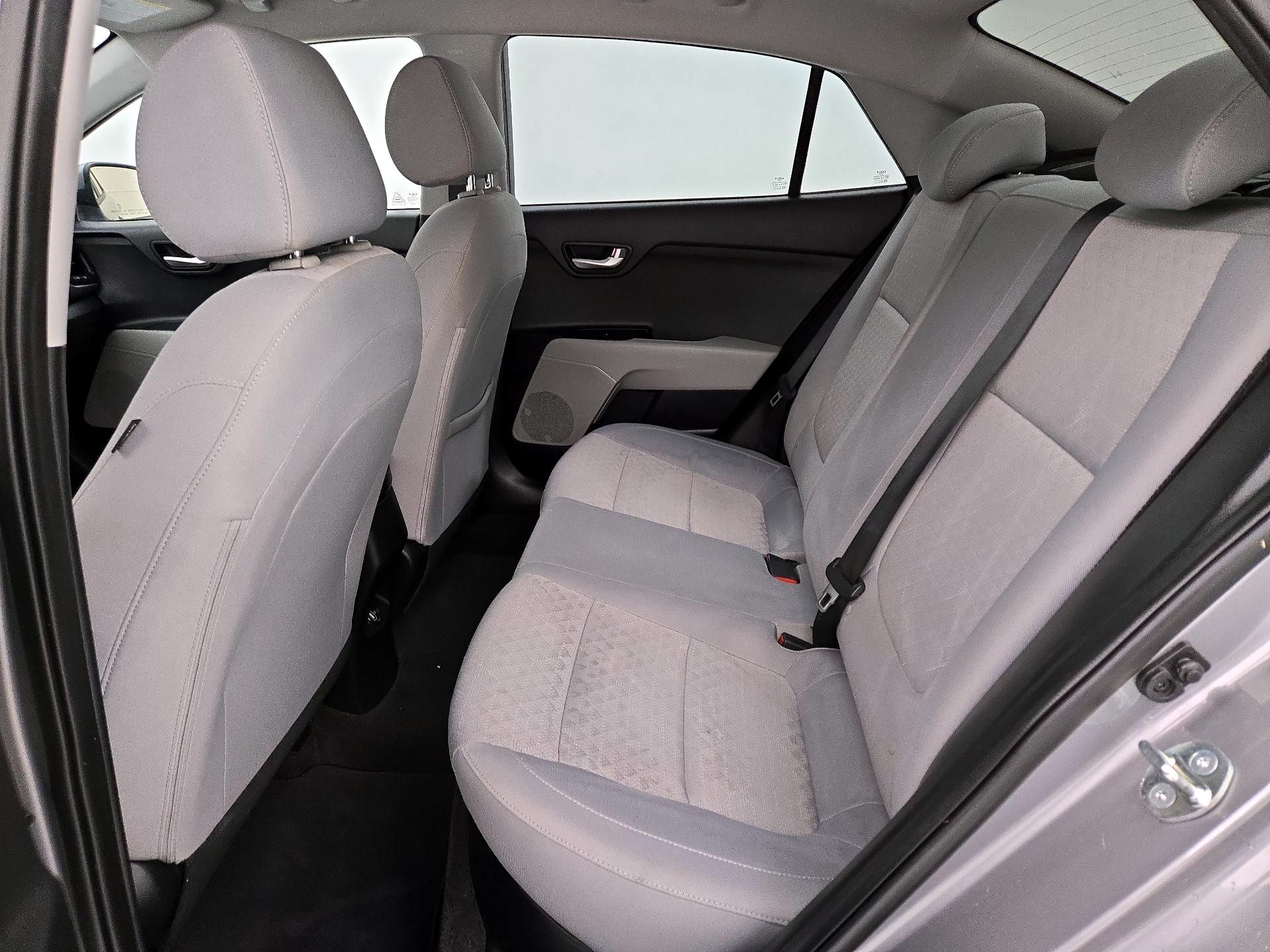 Thumbnail: 2023 Kia Rio - 18