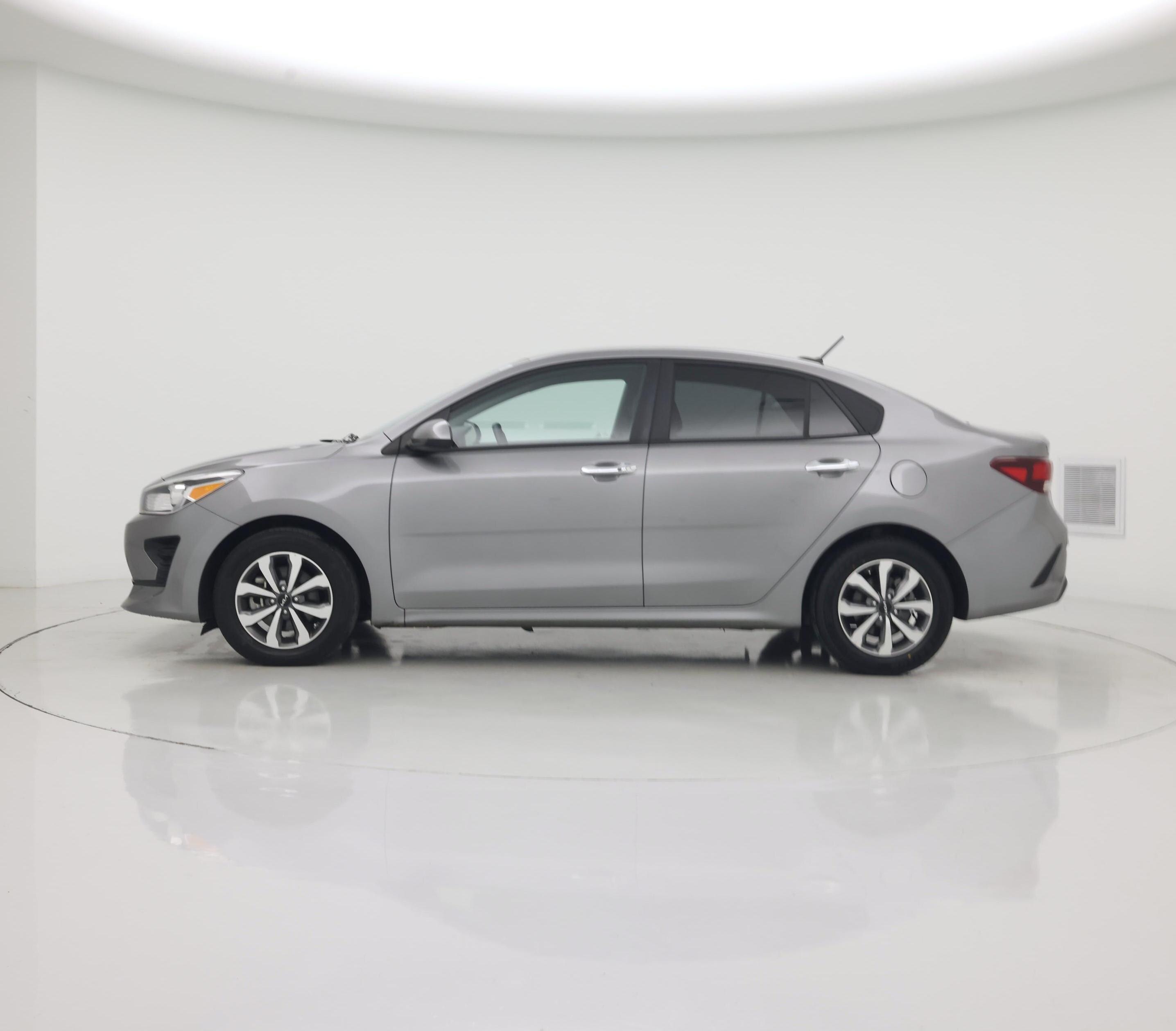 Thumbnail: 2023 Kia Rio - 3