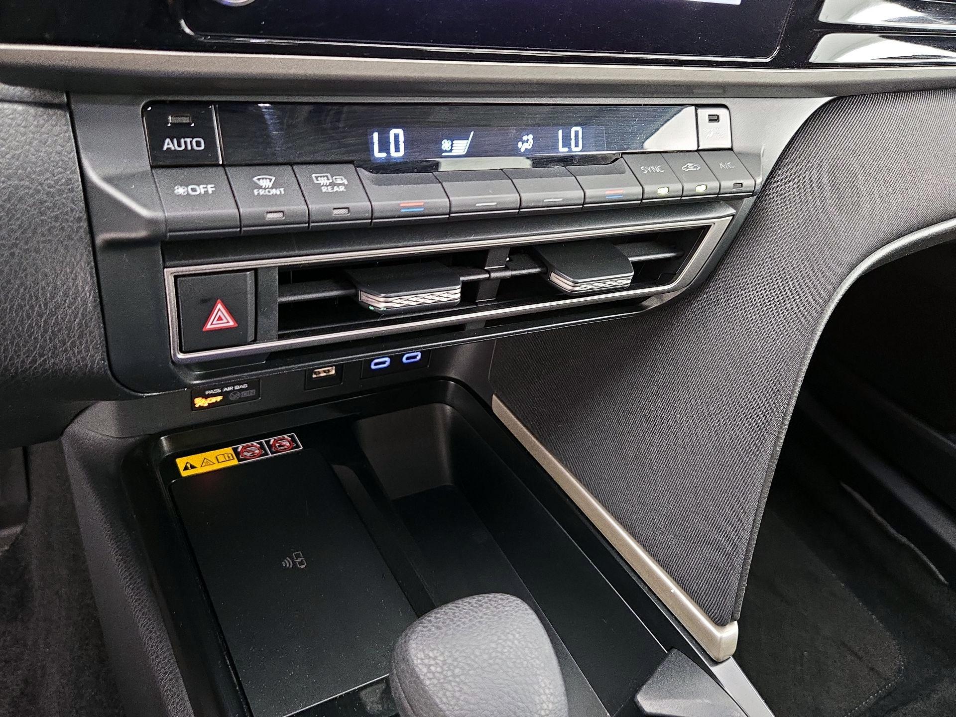 Thumbnail: 2025 Toyota Camry - 16