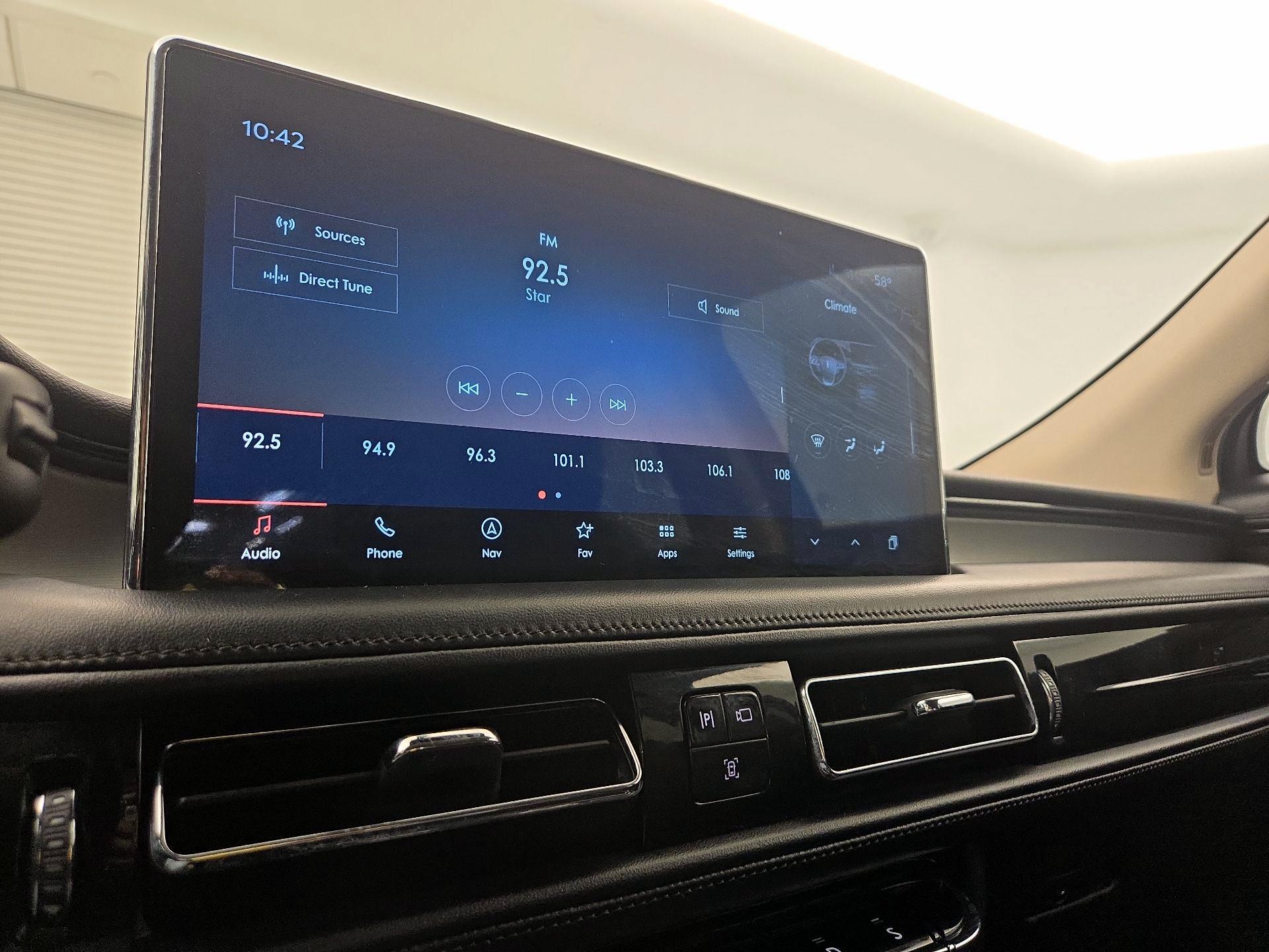 Thumbnail: 2022 Lincoln Nautilus - 16