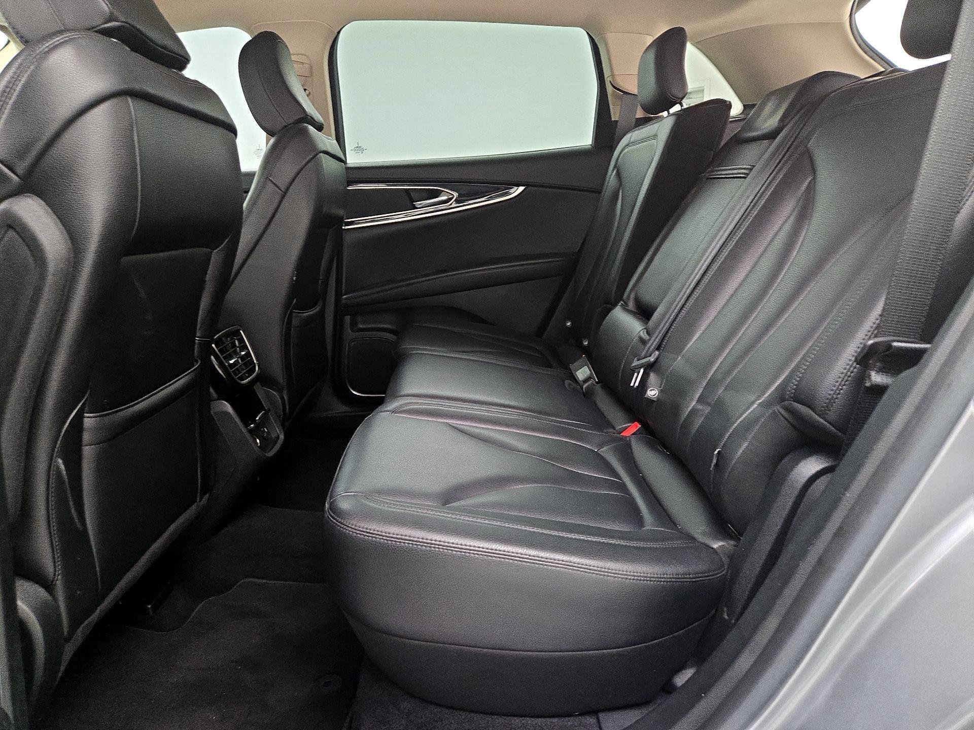 Thumbnail: 2022 Lincoln Nautilus - 20